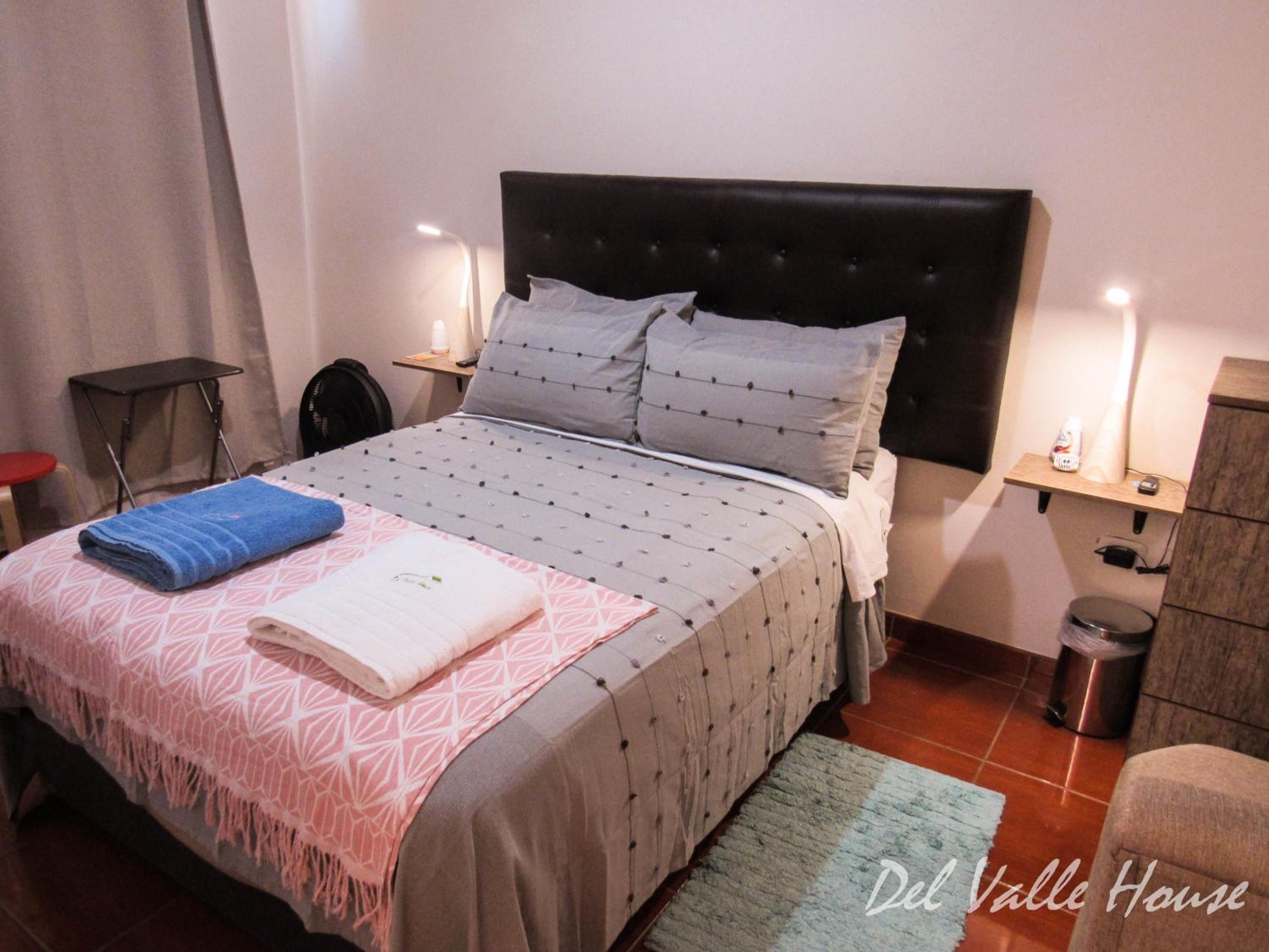Del Valle House