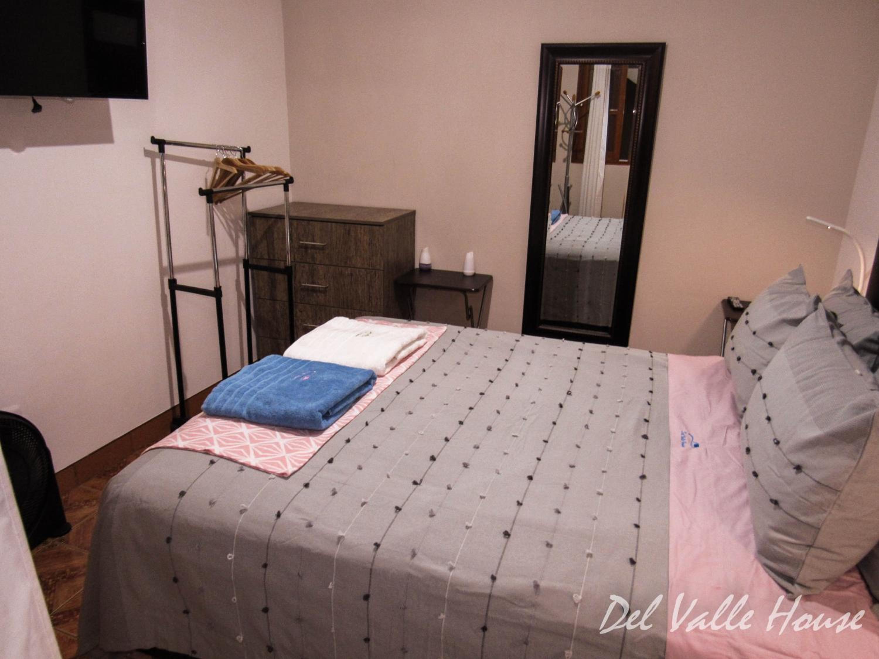 Del Valle House