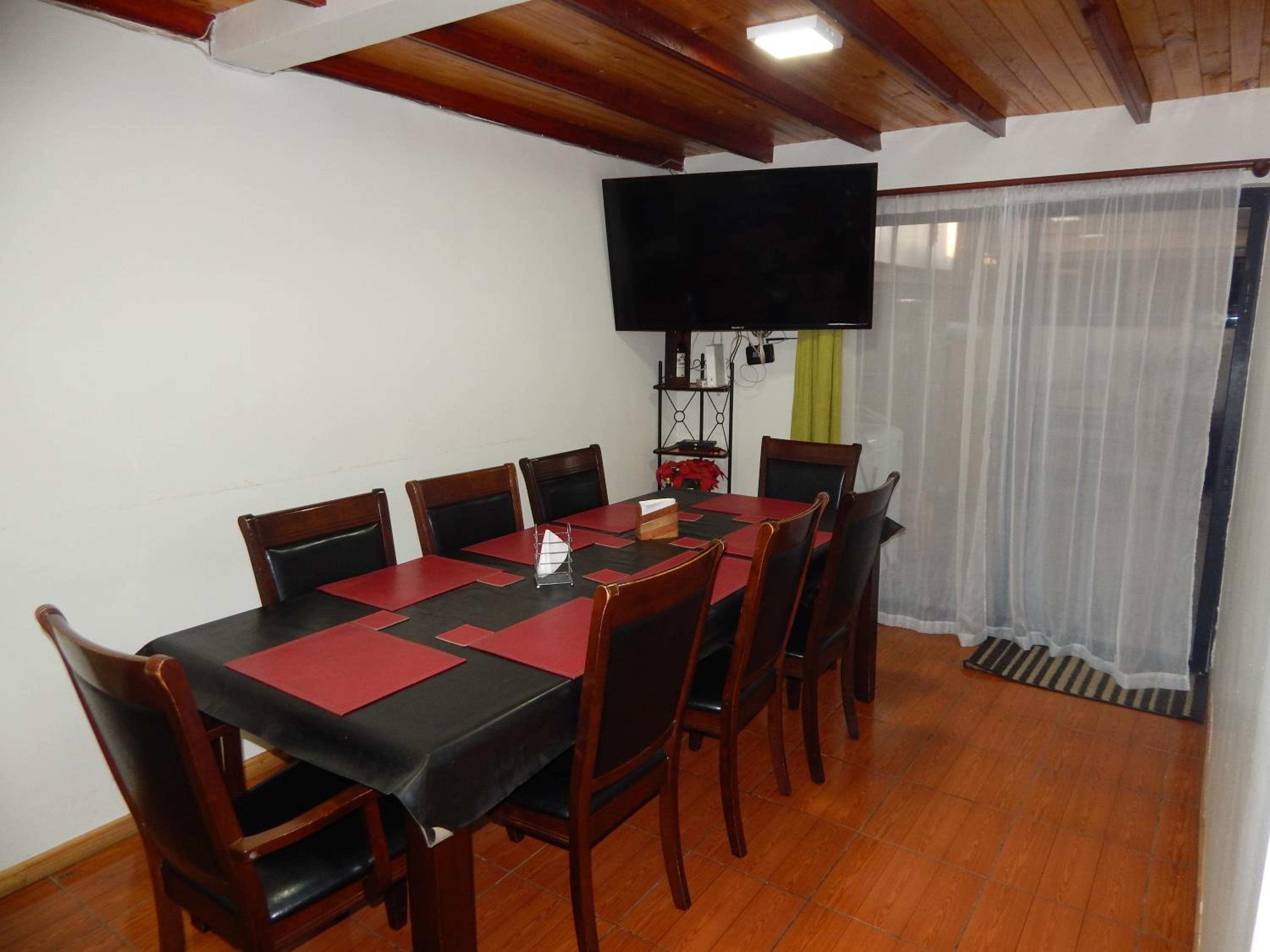 Hostal Plaza Maule Express