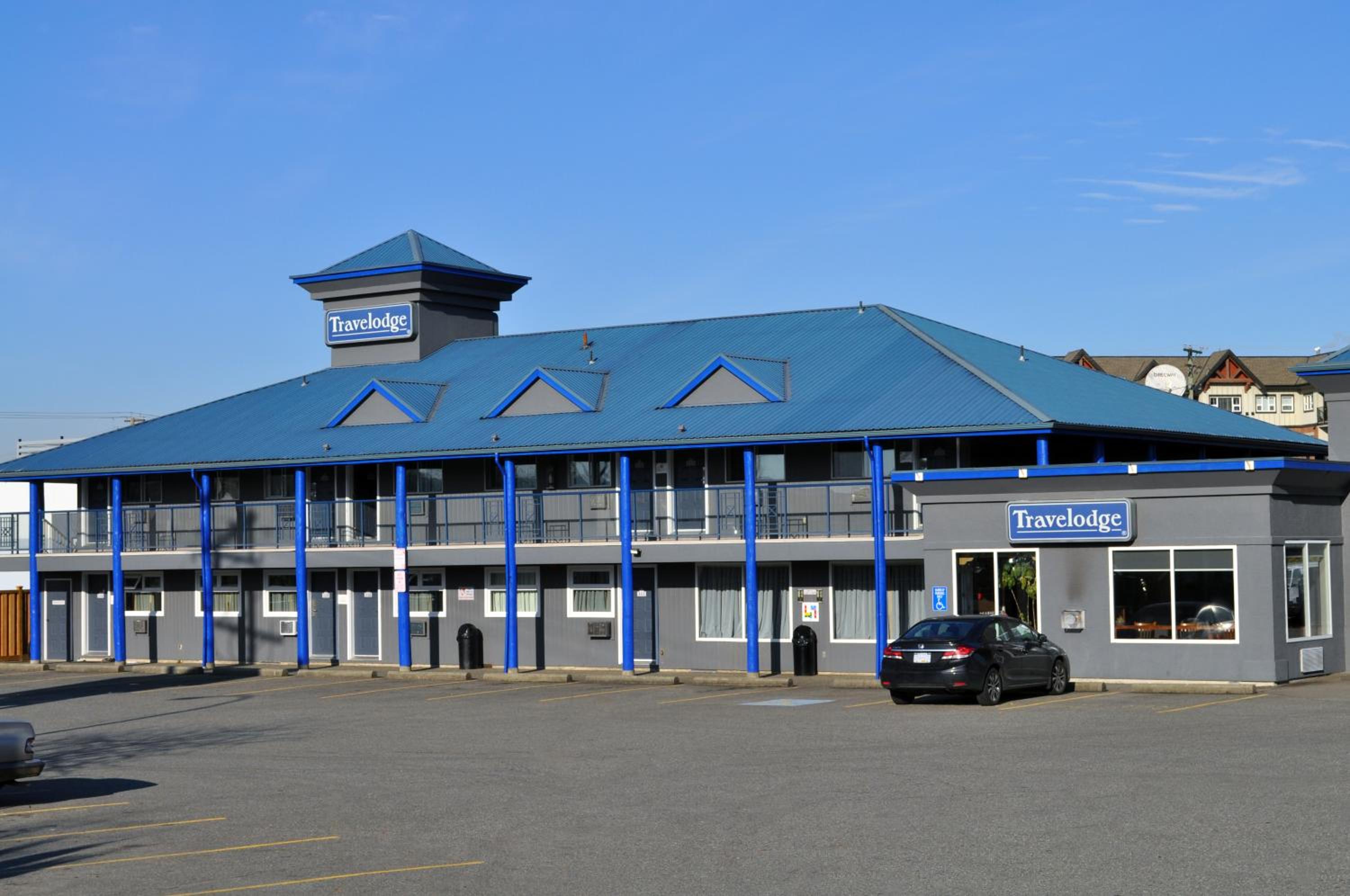 Langley Vacations - Travelodge by Wyndham Langley - Property Image 3