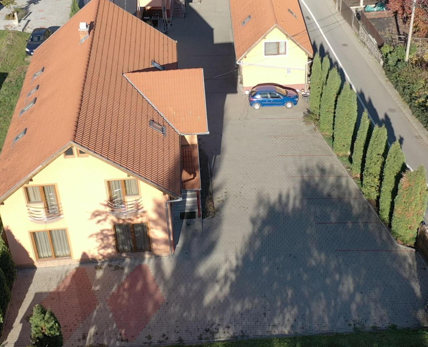 Photo 13