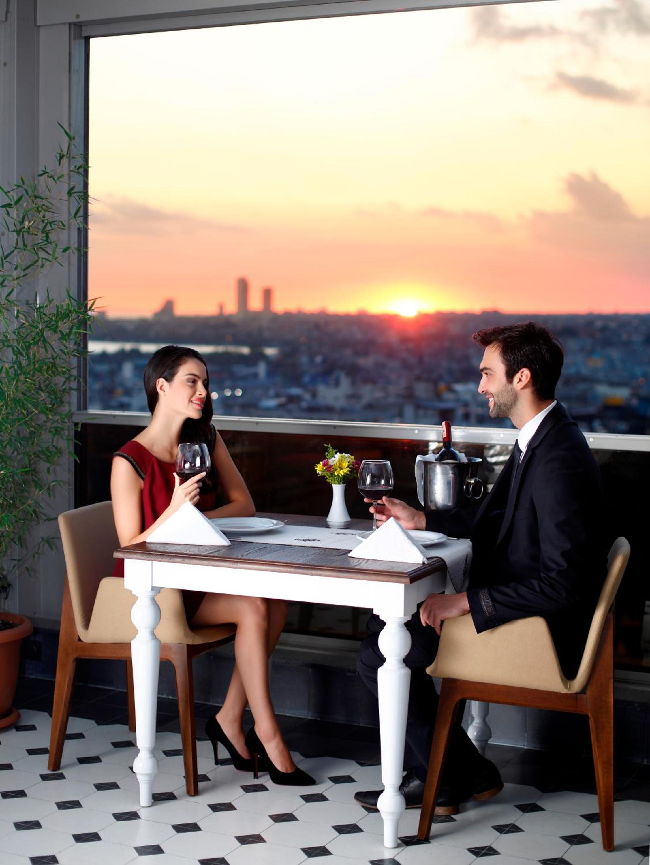 Darkhill Otel - Image 22