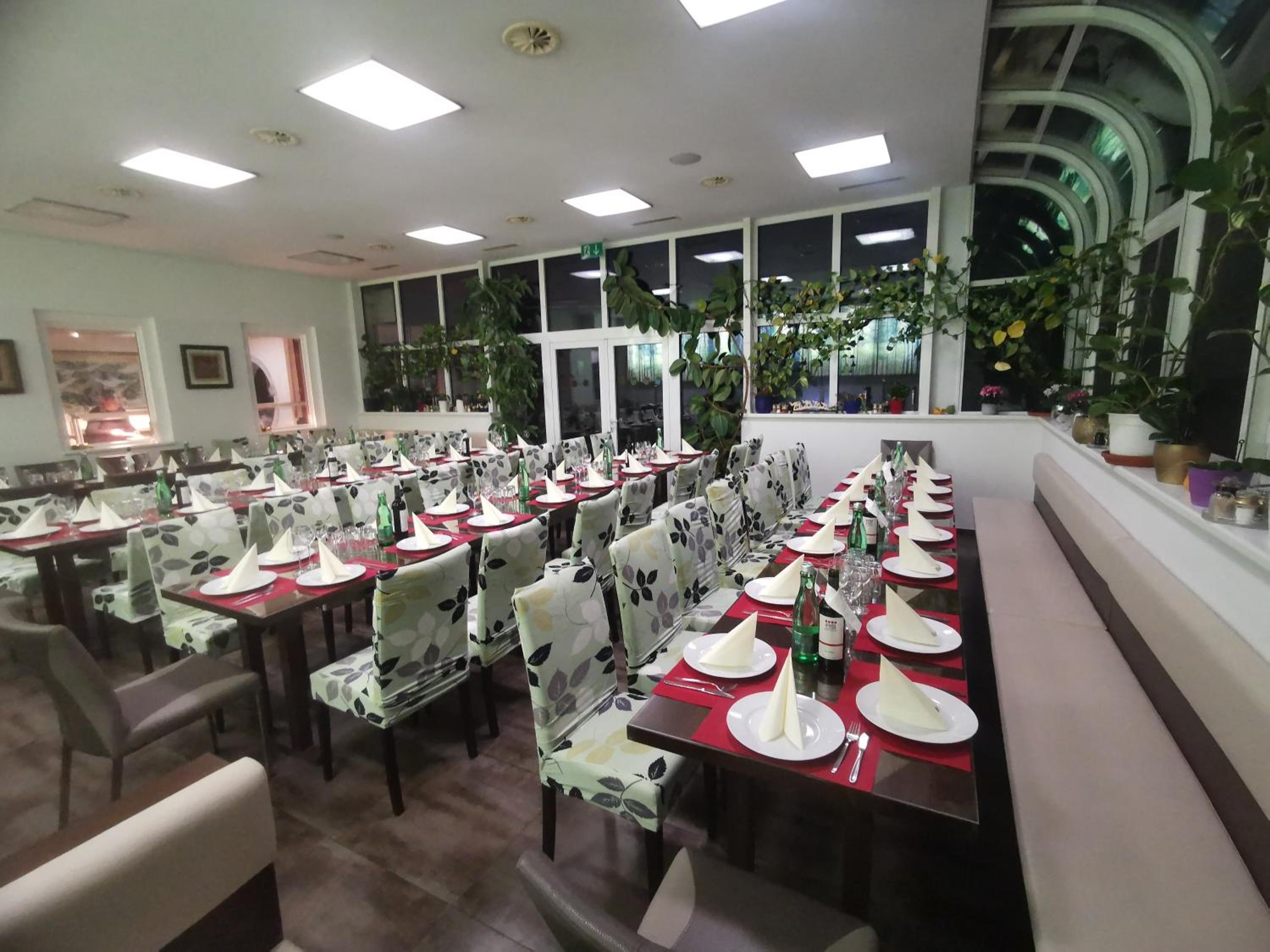 Pension & Restaurant TsingDao
