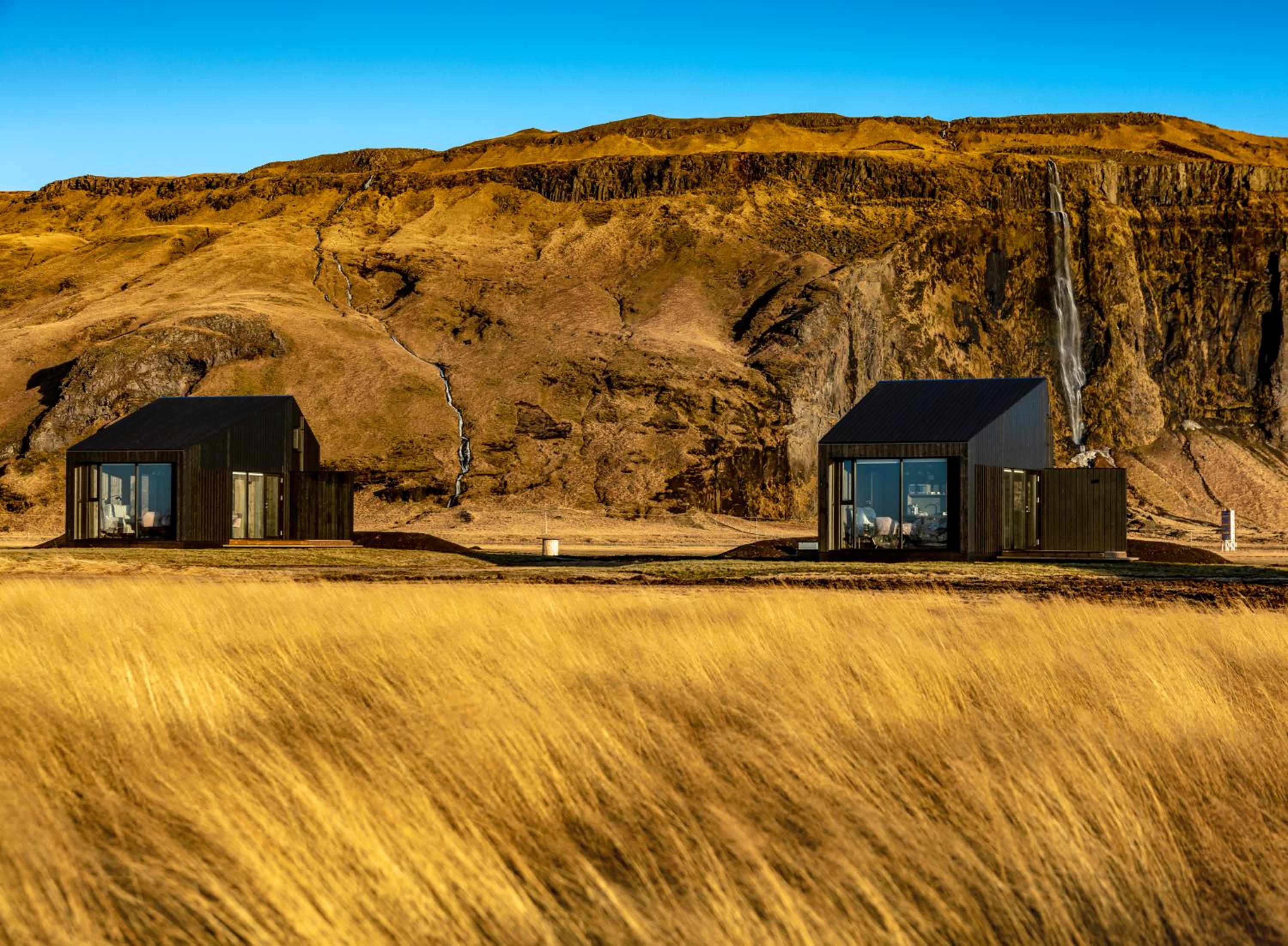 Seljalandsfoss Horizons view 2