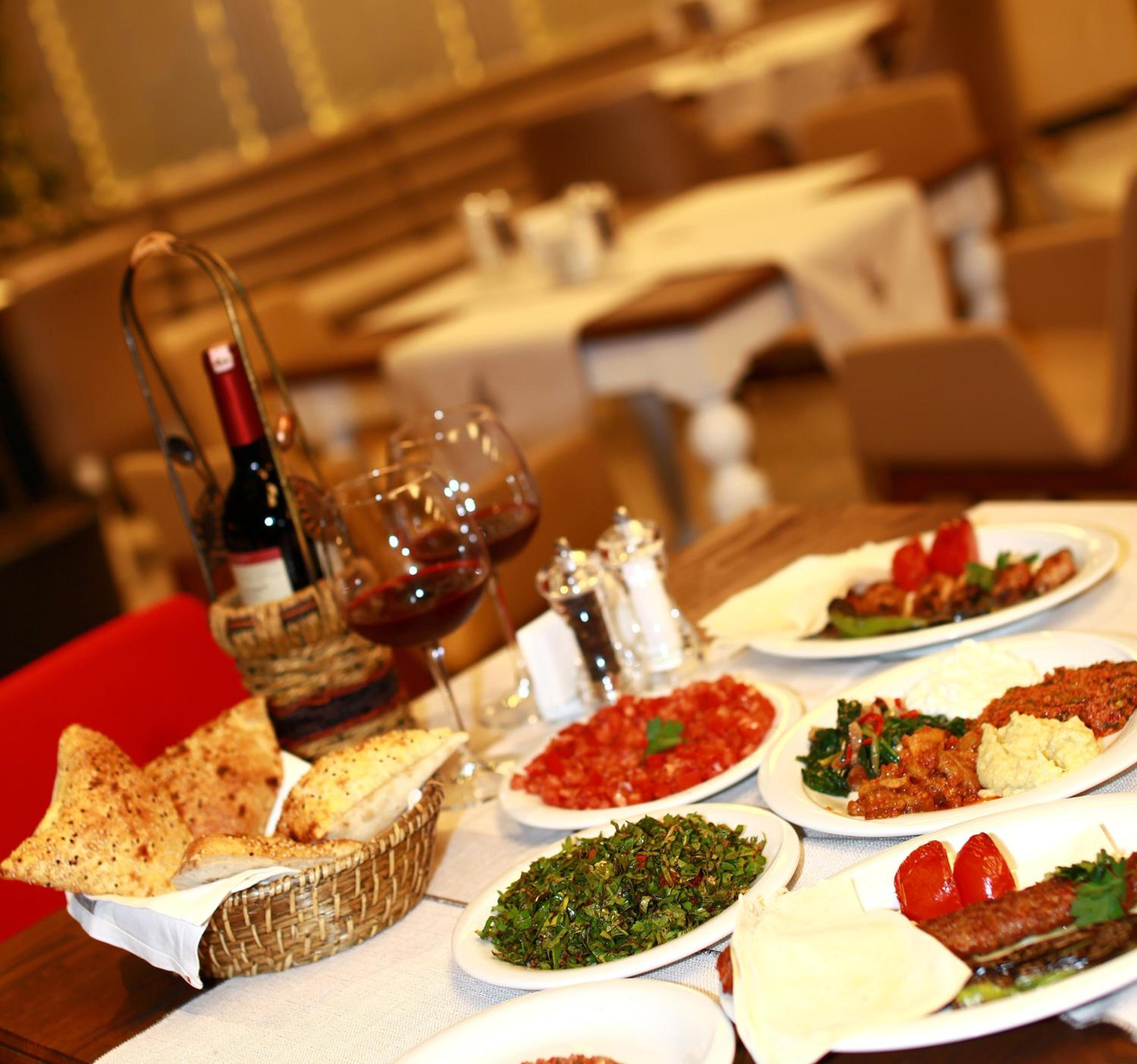 Darkhill Otel - Image 60