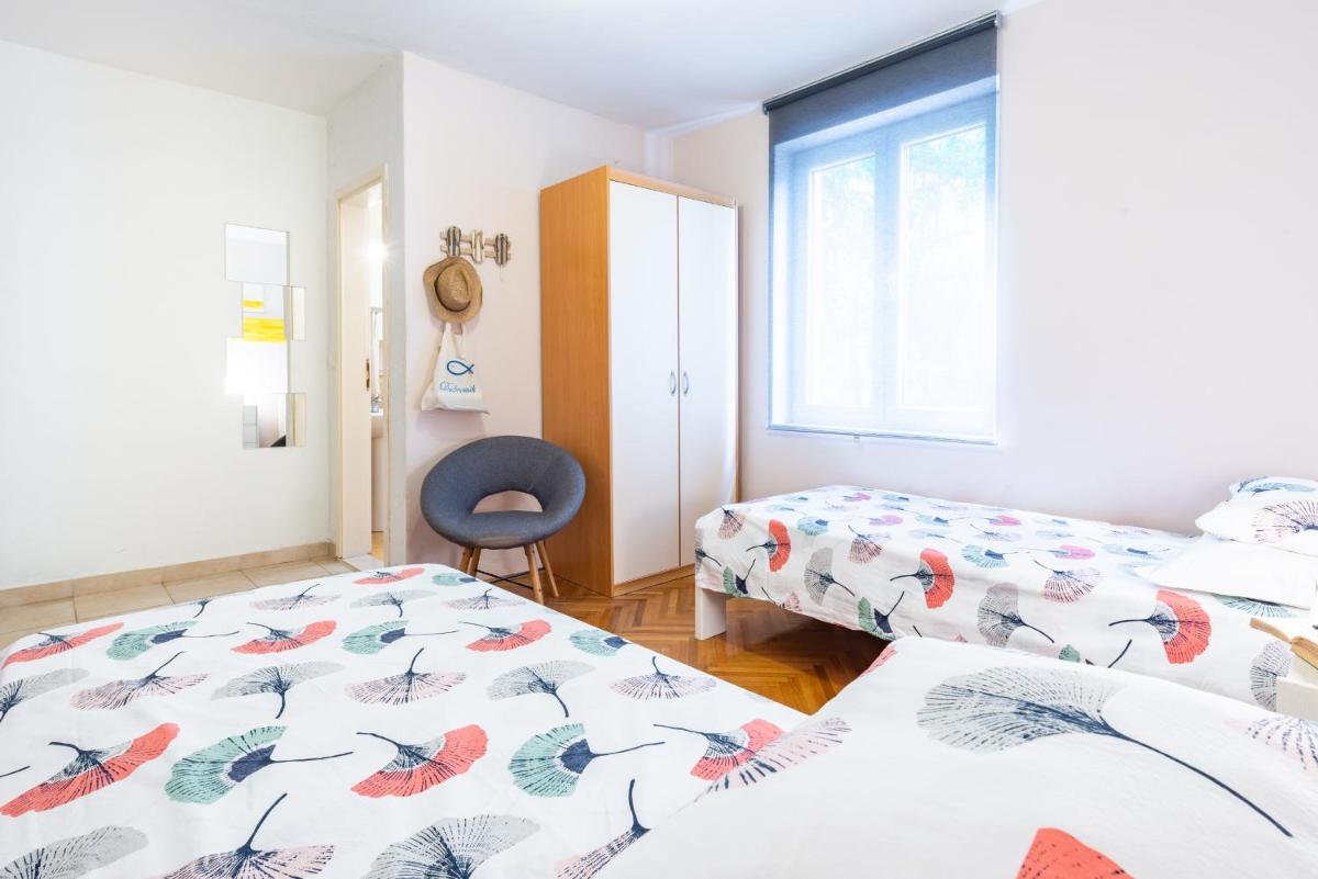 Apartments Marivo Lapad