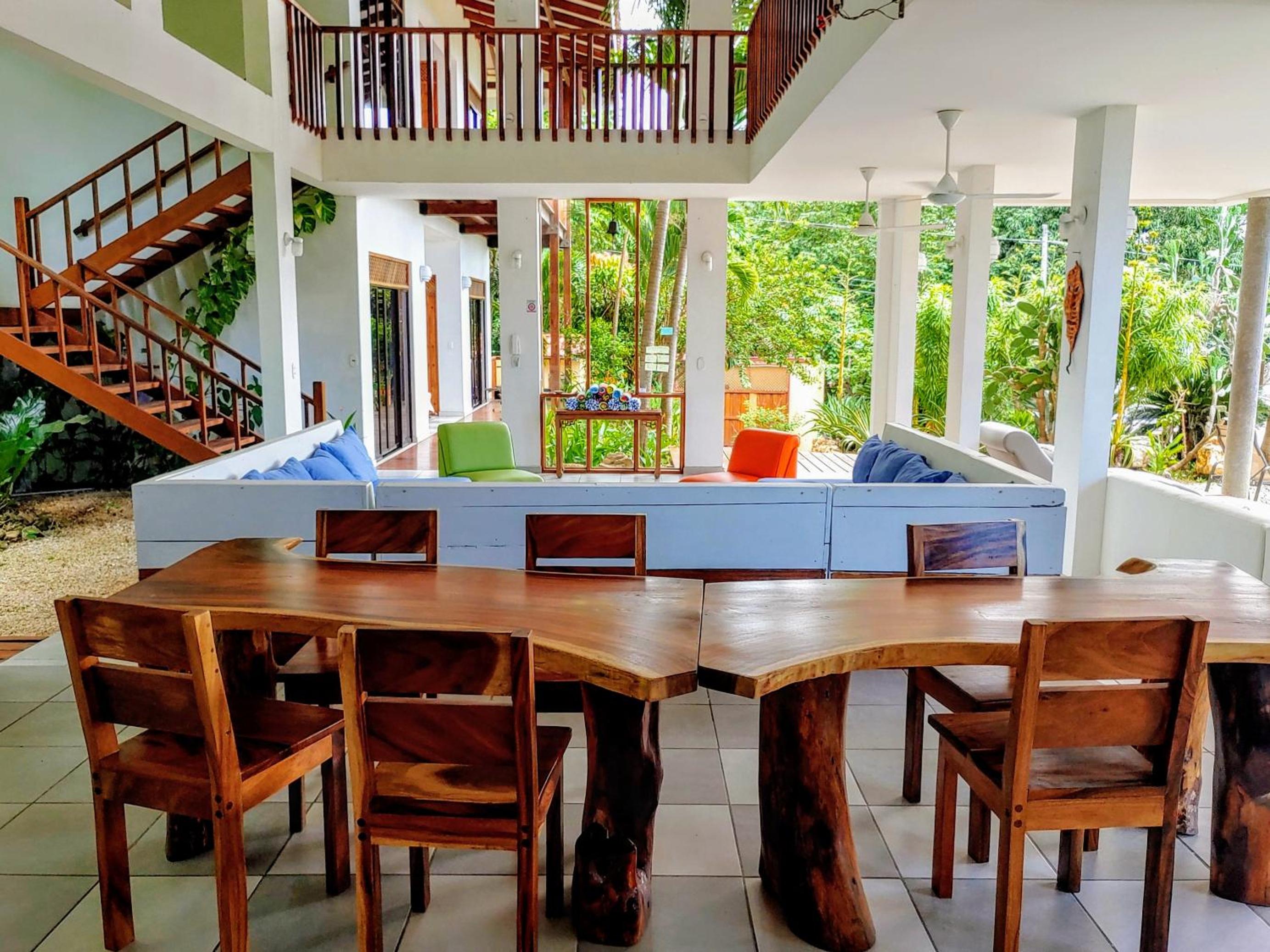 Casa Luna - Private Villa with Ocean View, Pool, AC, Wi-Fi