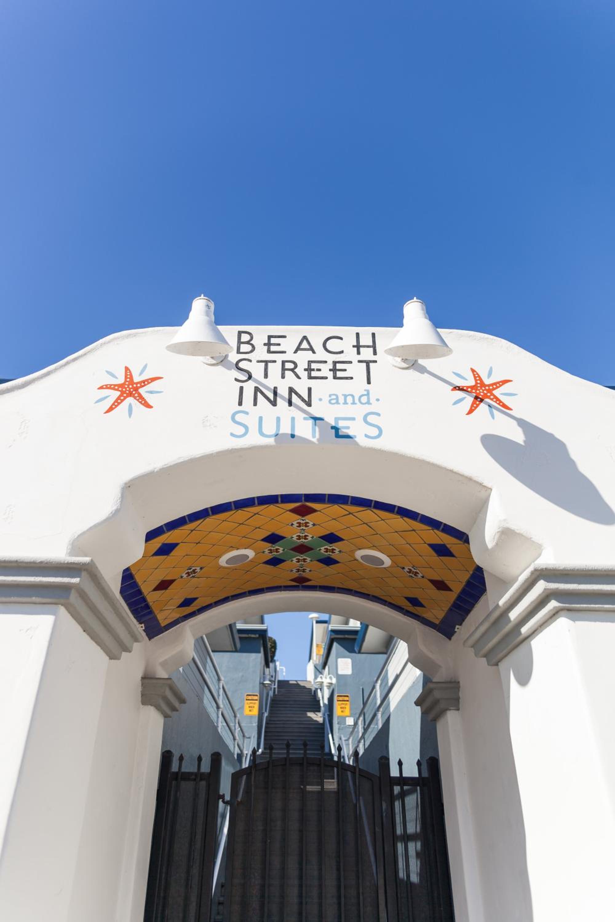 Hotel Beach Street Inn and Suites