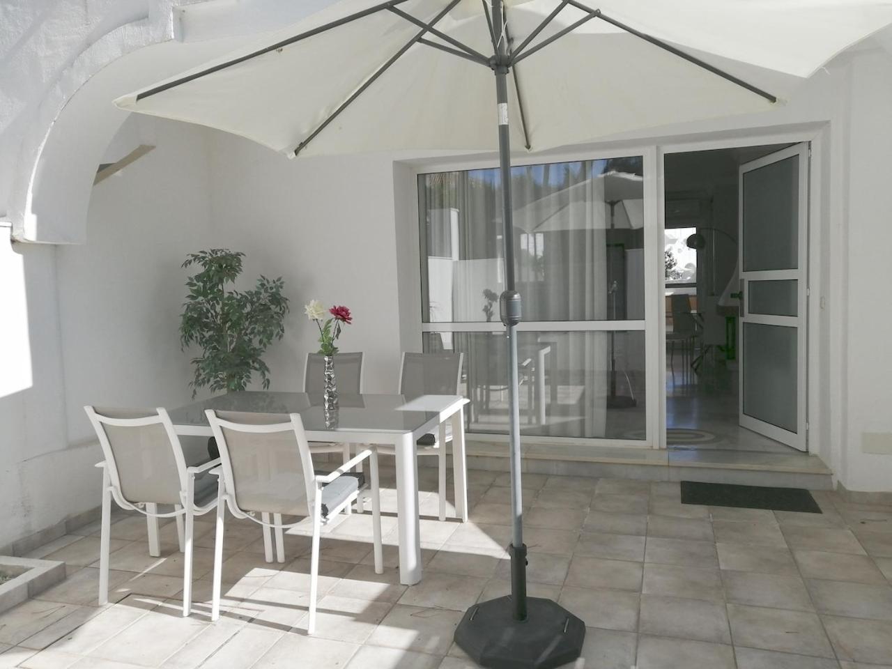 Casa Romero - Beautiful Villa, Best Corner by Pools,Resort Facilities, Full Kitchen, 3 Terraces, Internet view 4
