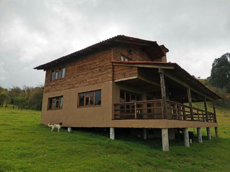 CABAÑAS COLINAS de SAN NICANOR