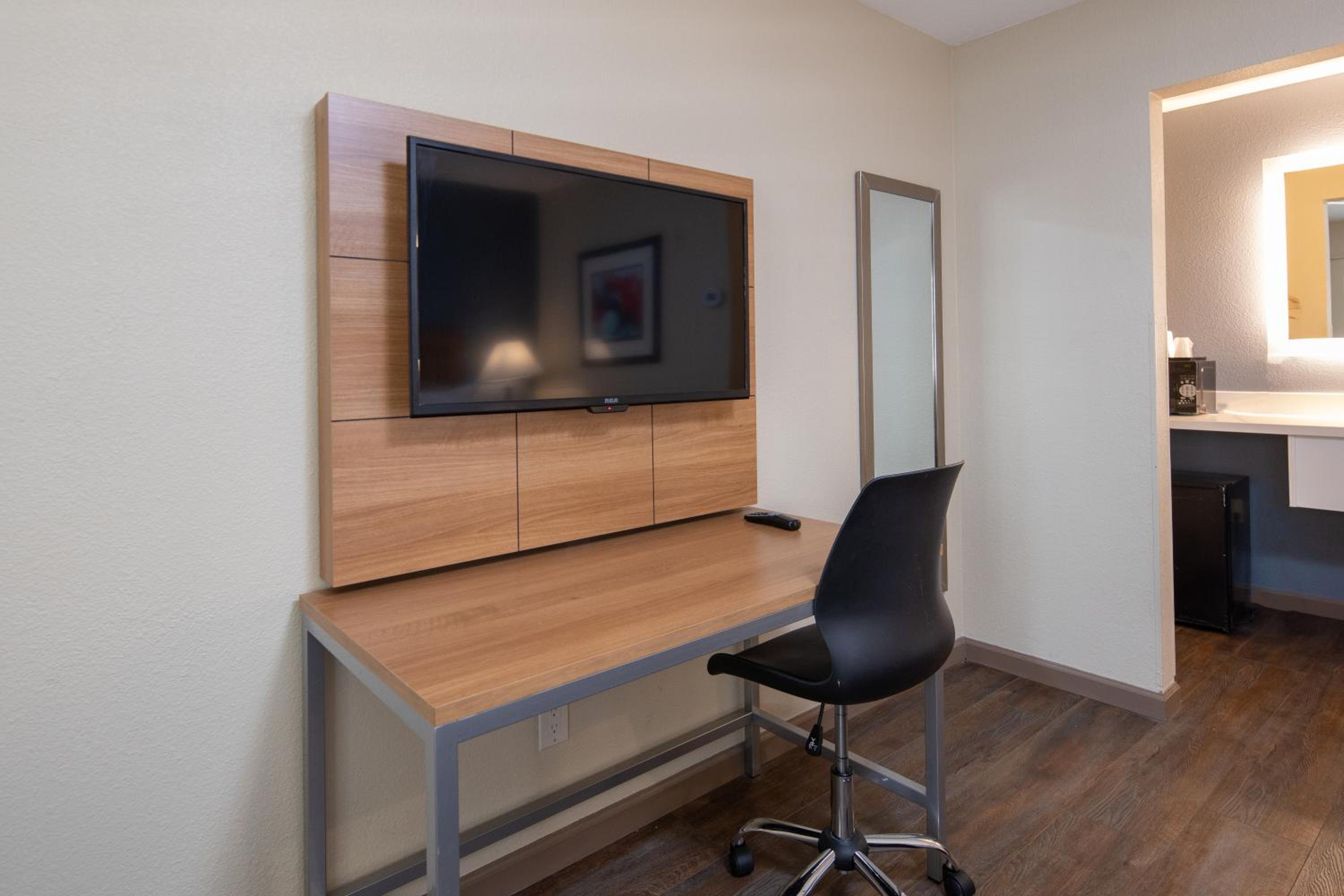 Fairfield Vacations - SureStay Hotel by Best Western Fairfield Napa Valley - Property Image 6