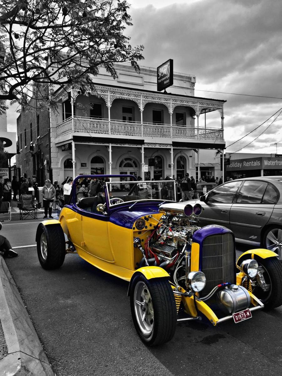 The Yarrawonga Hotel