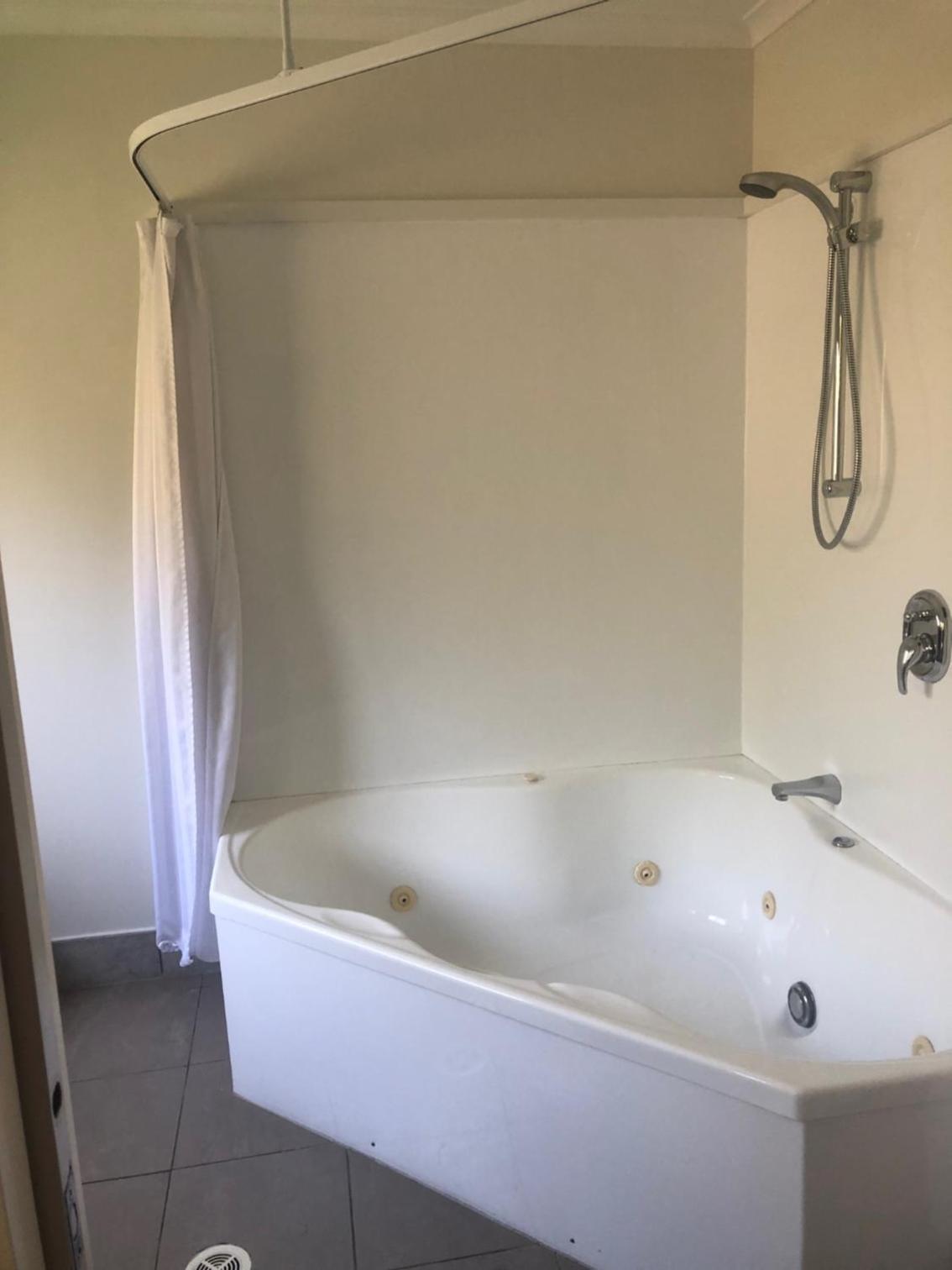 Claremonte Motor Lodge