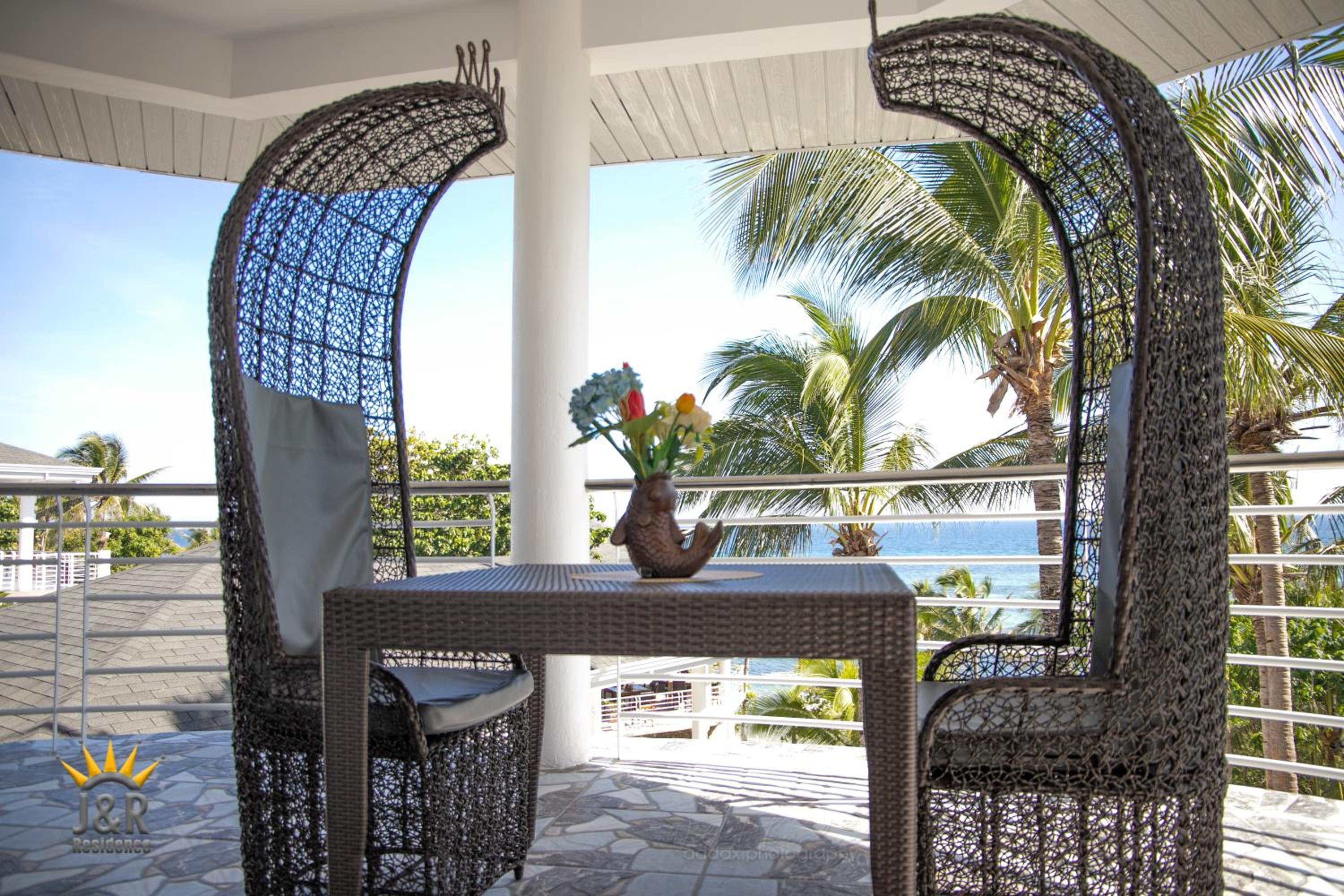 J&R Residence