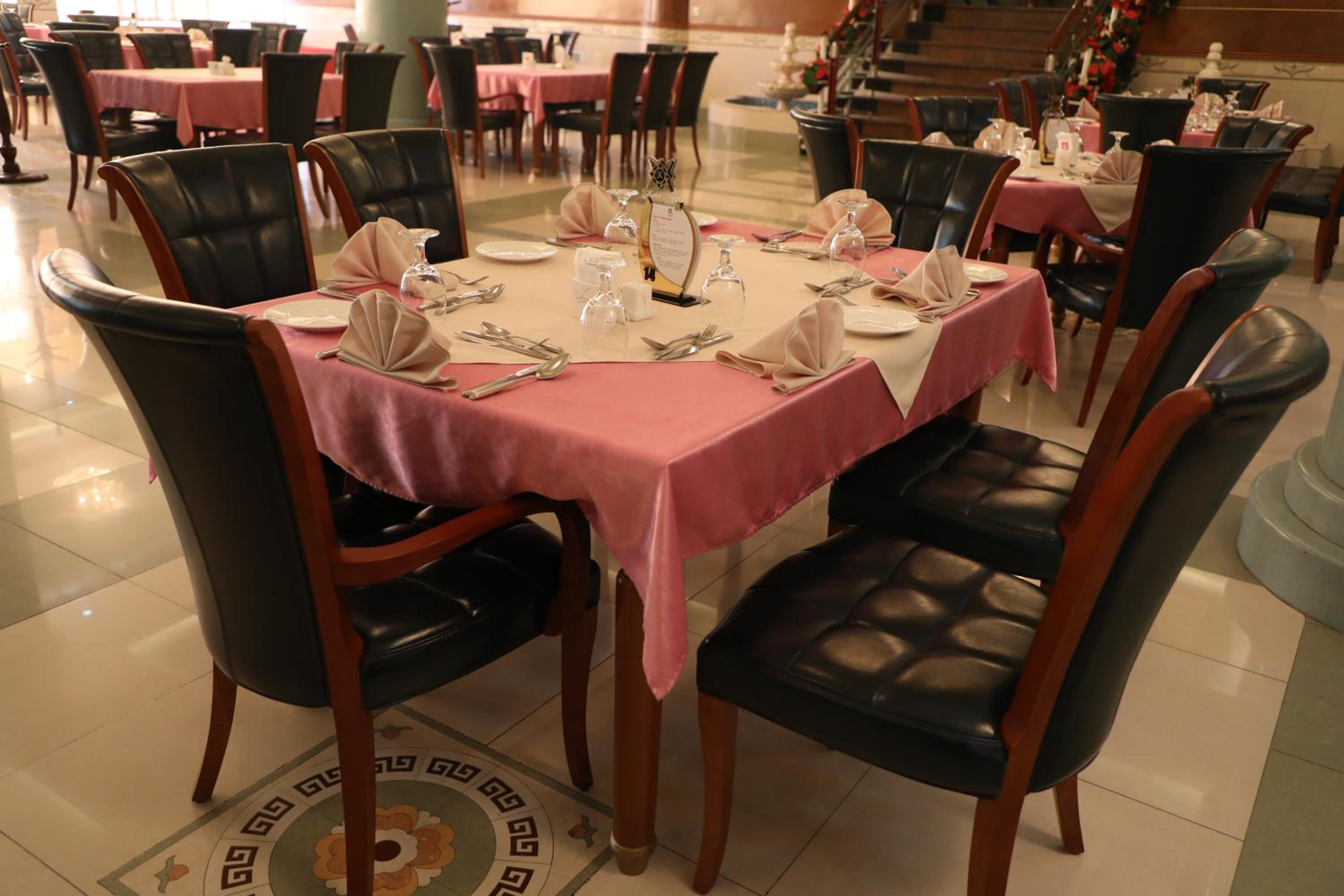 restaurant