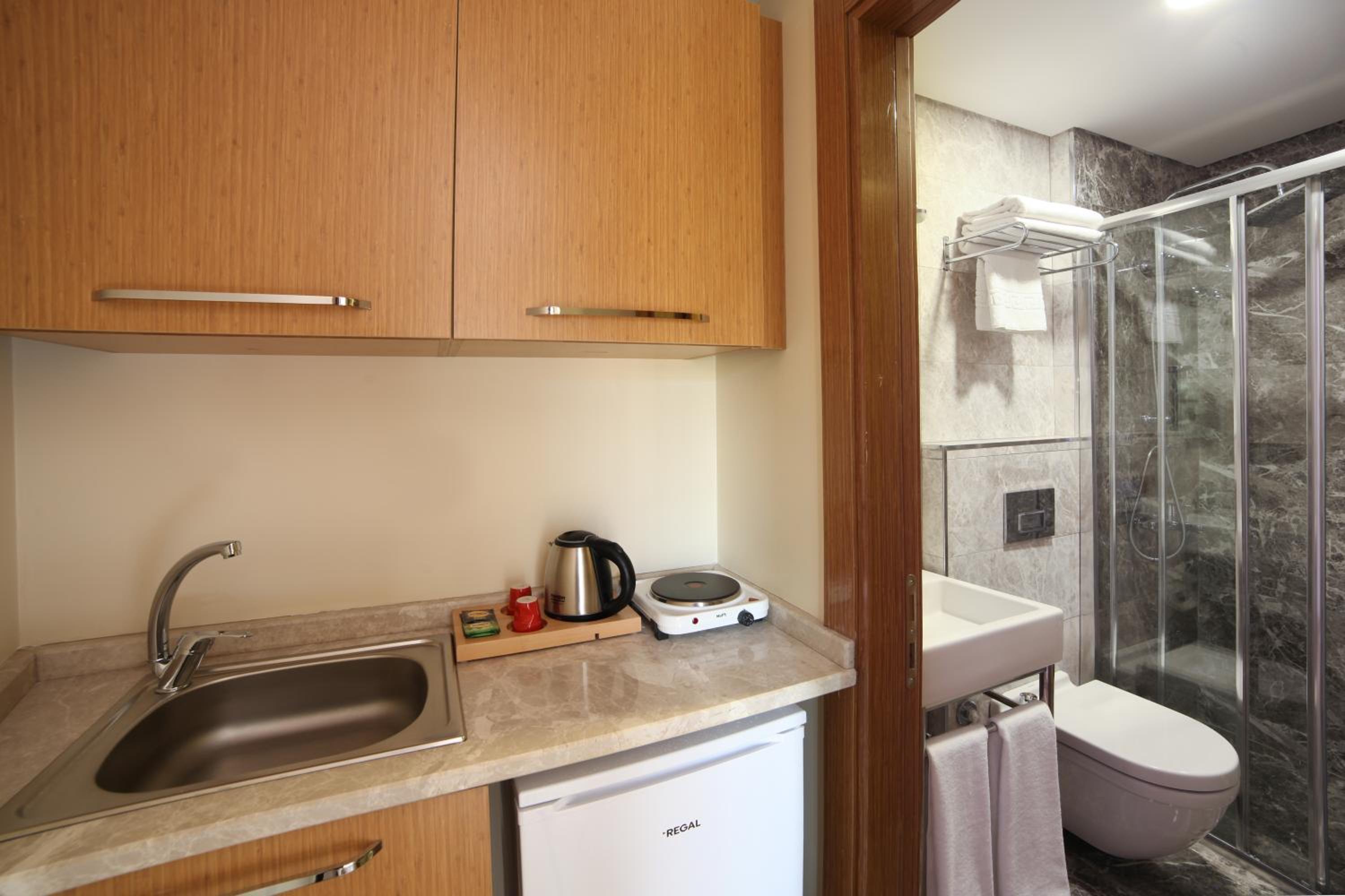 The Fox Otel - Image 54