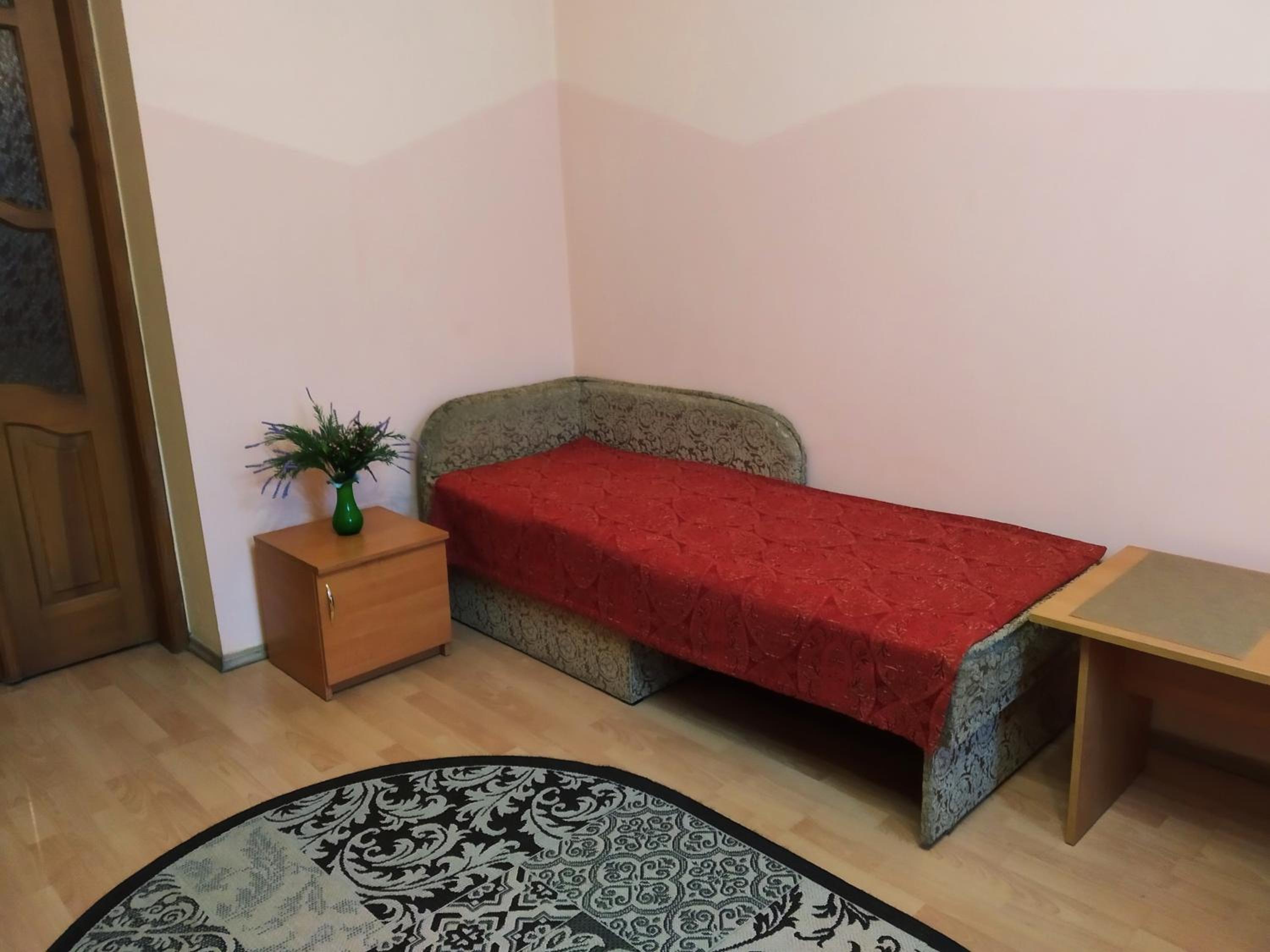 Apartment near St. Elizabeth Church view 5