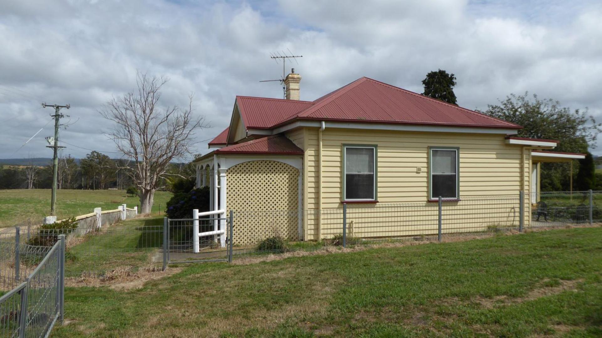Claremont Farmhouse
