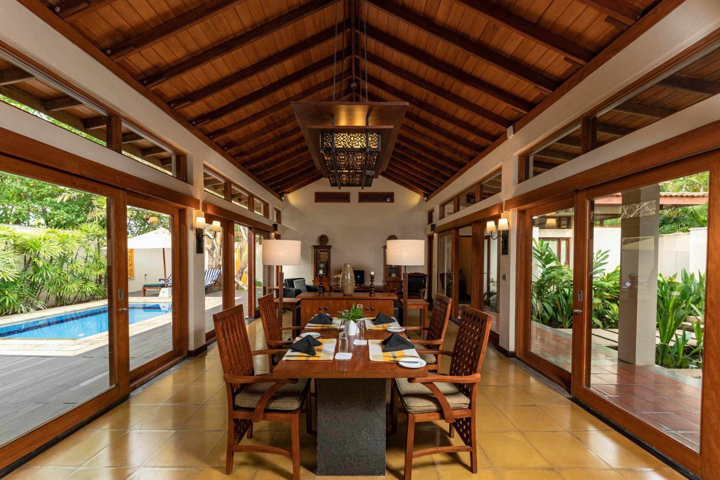 Clove Beach Wadduwa