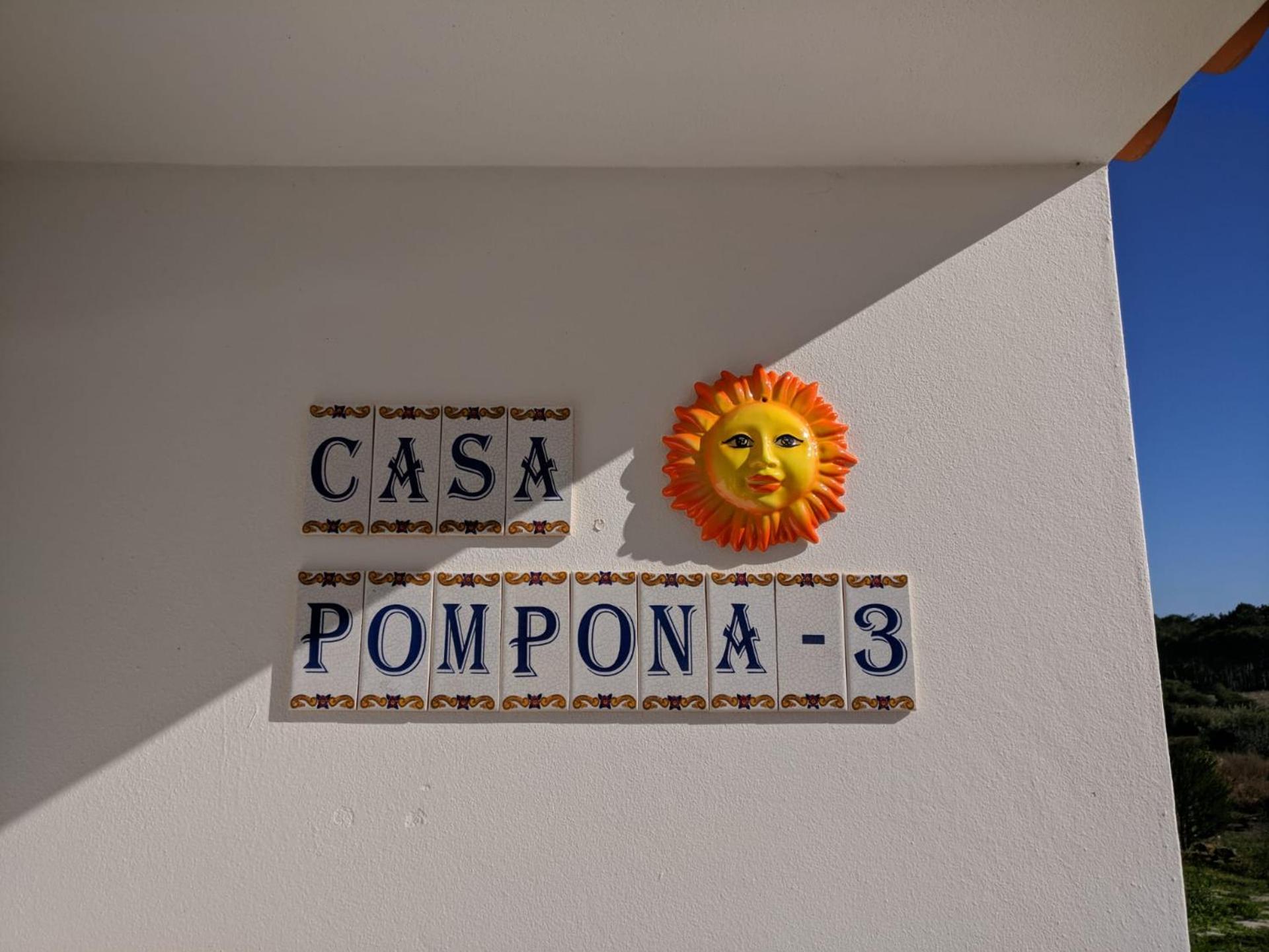Casa Pompona 3 view 2