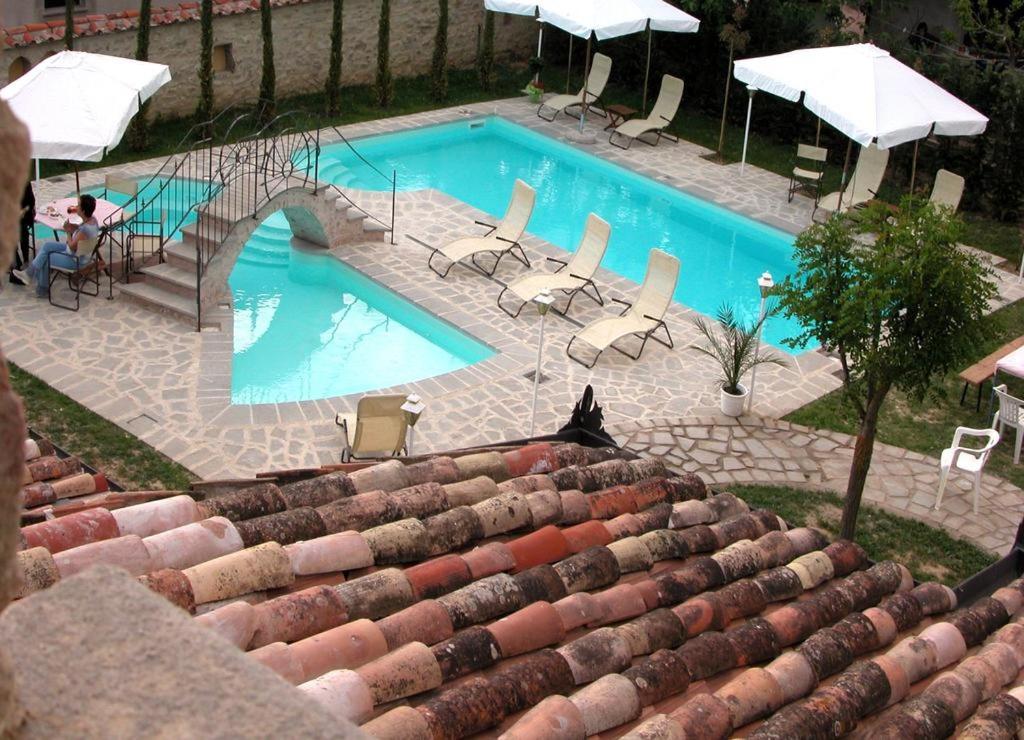 Photo 10