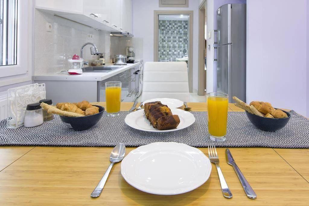 Modern fully-equipped house, 5 min walk from metro