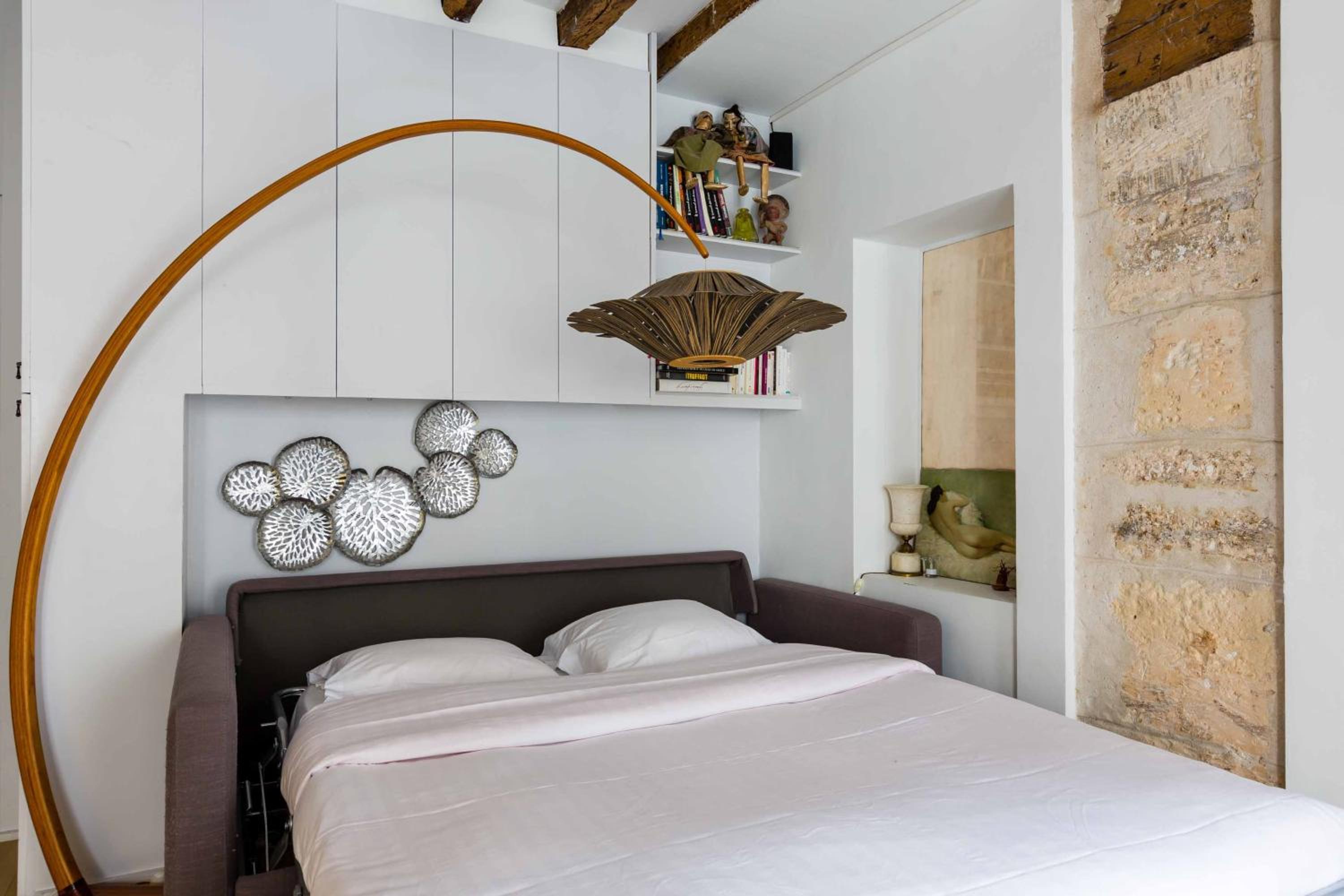 Veeve - Artistic Excellence in the Marais