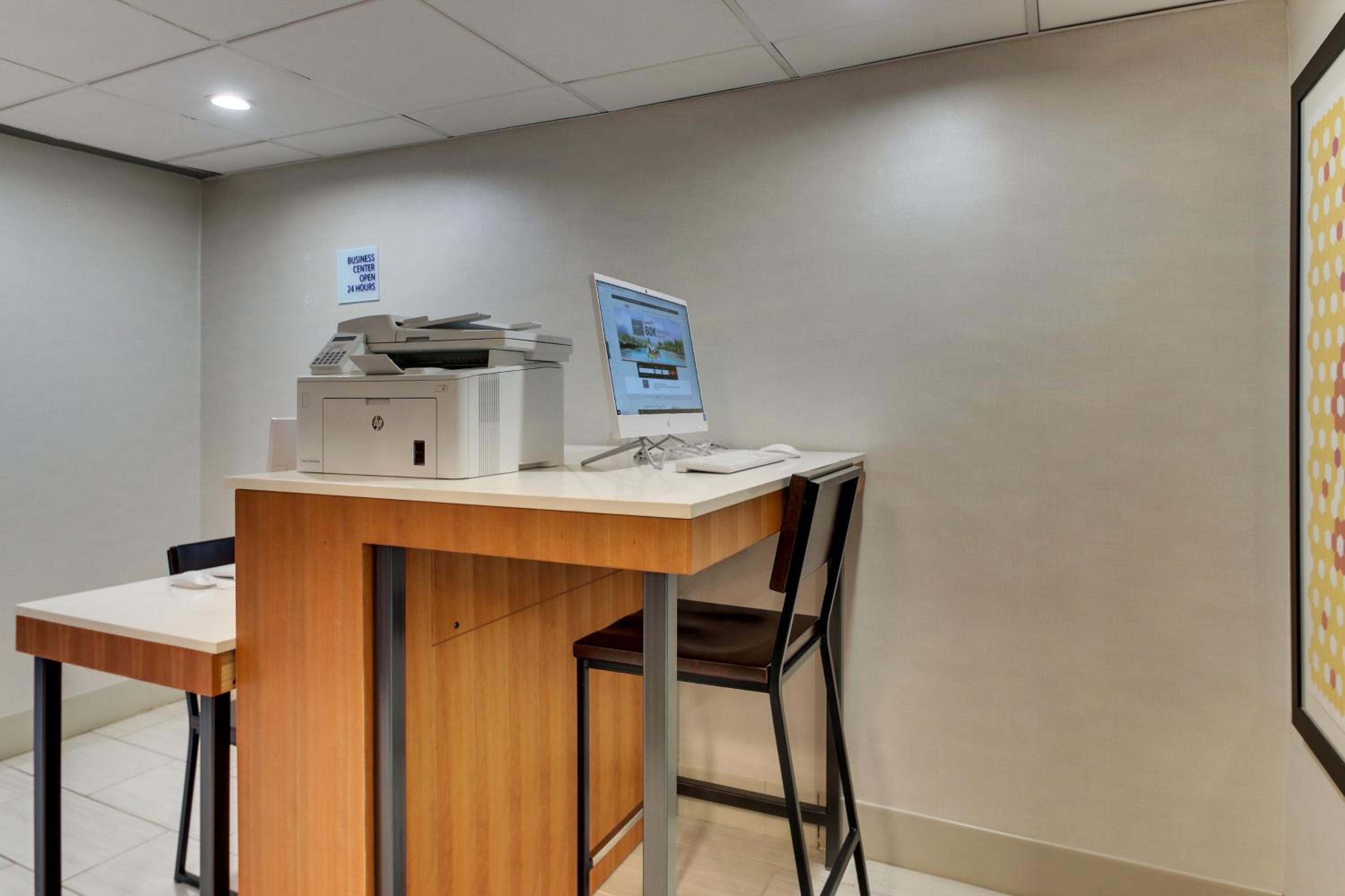 Holiday Inn Express Pittston - Scranton Airport by IHG view 5