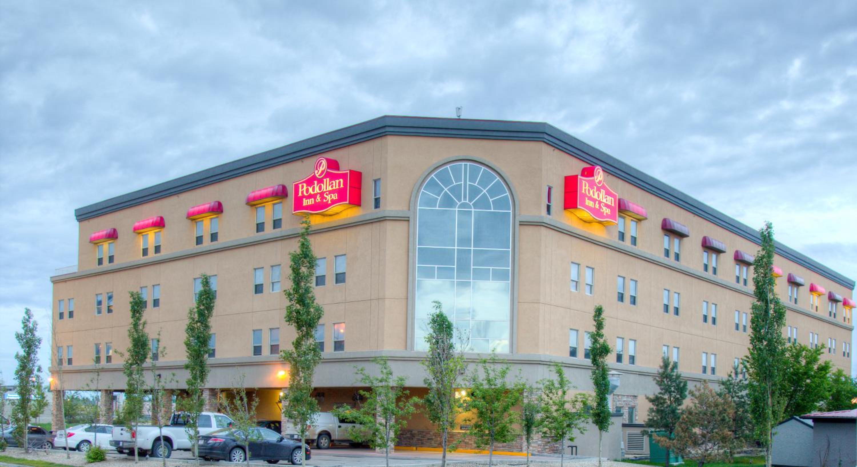 Grande Prairie Vacations - Podollan Inn  Spa - Grande Prairie - Property Image 2