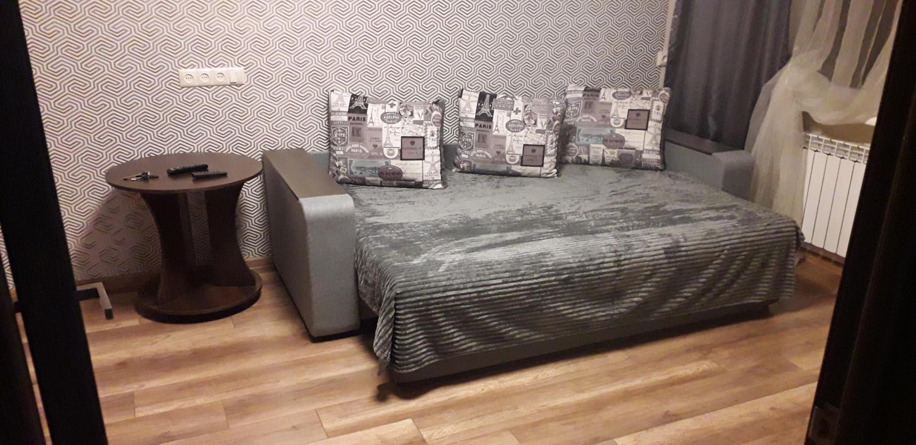 Затишна сучасна квартира біля метро "Ботанічний сад" по вулиці Олександра Олеся view 5