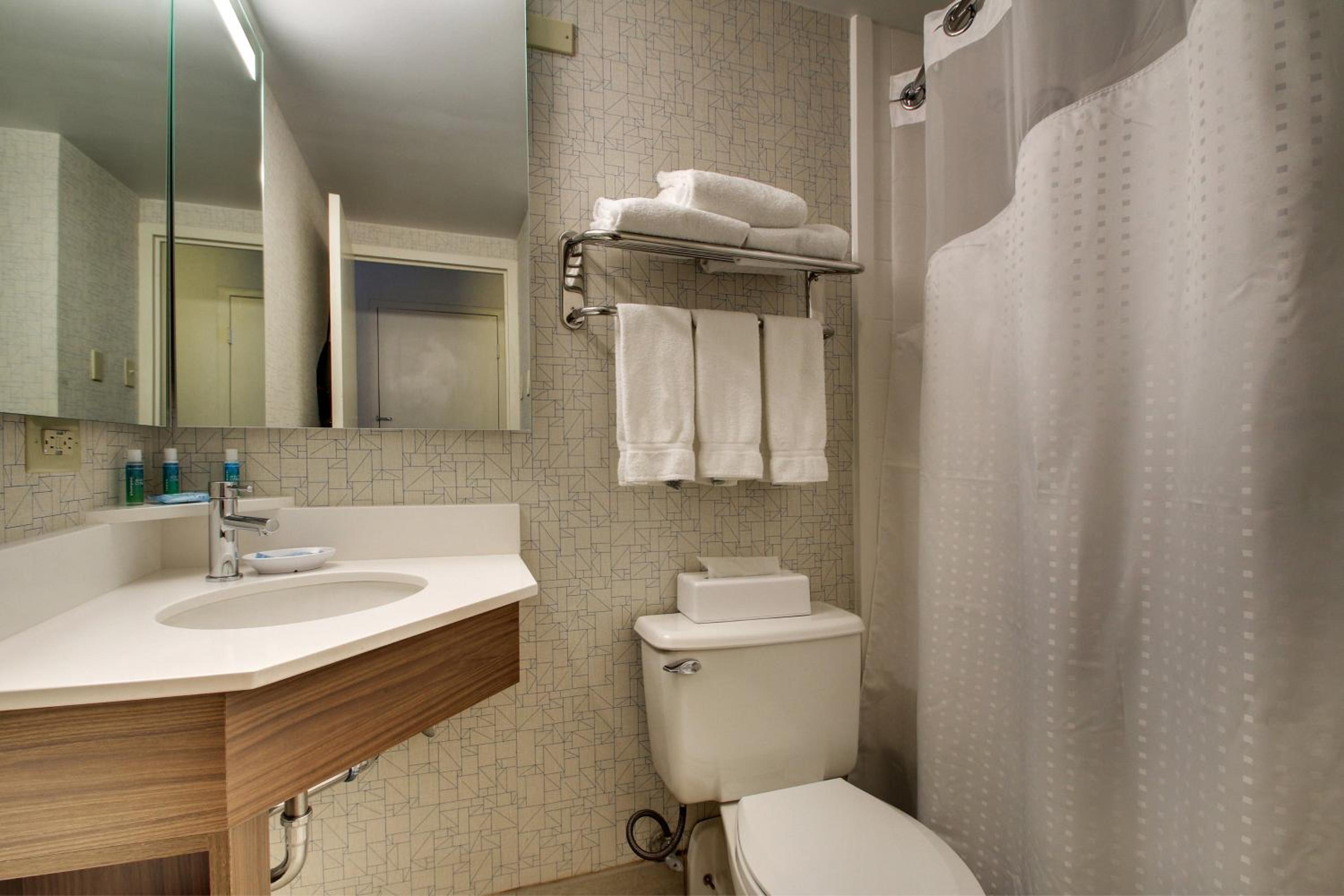 Poughkeepsie Vacations - Holiday Inn Express Poughkeepsie, an IHG Hotel - Property Image 23