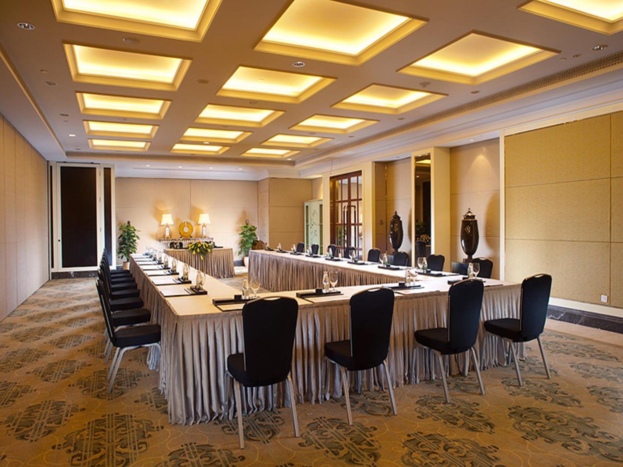 Crowne Plaza Resort Sanya Bay by IHG