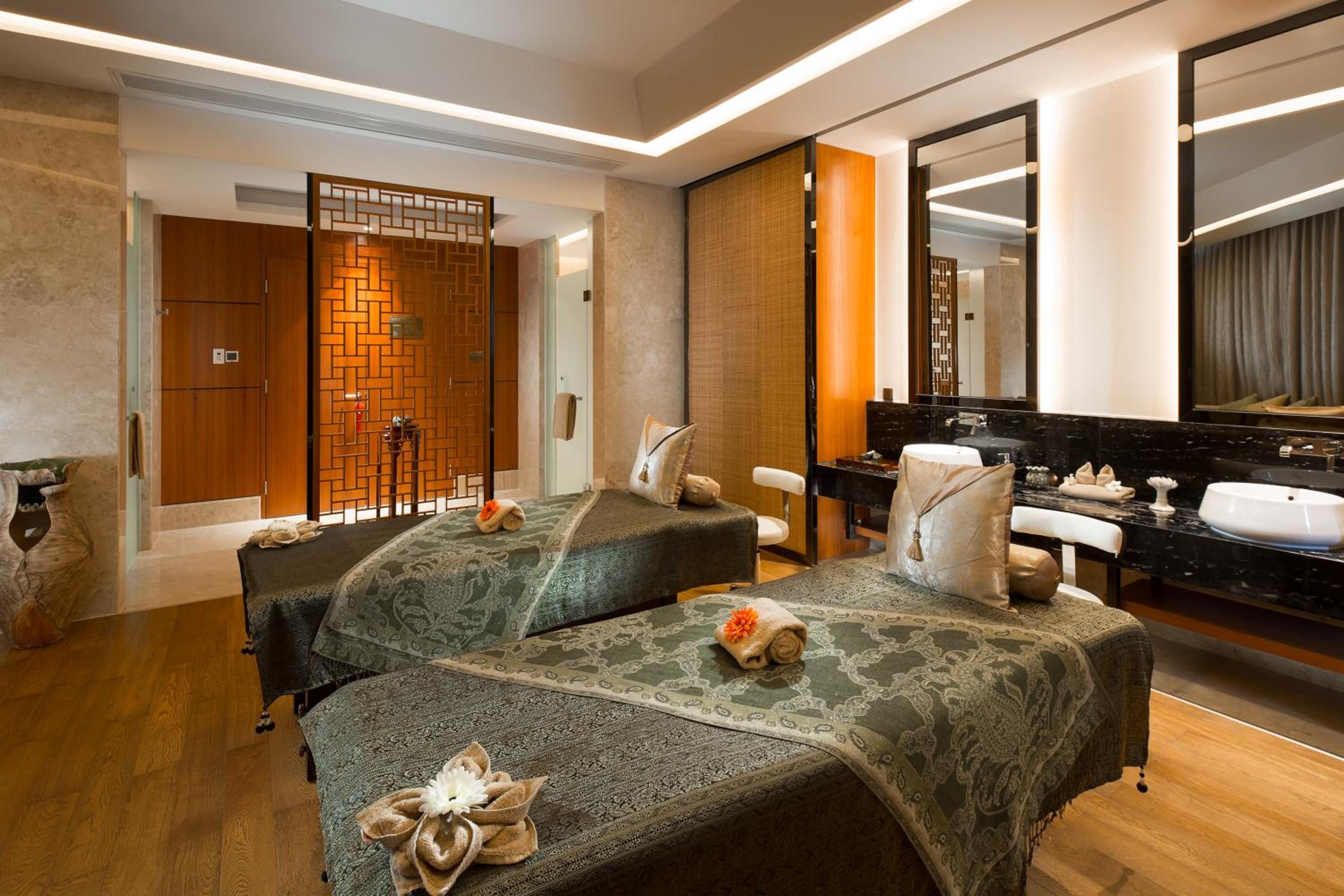 Crowne Plaza Sanya City Center by IHG