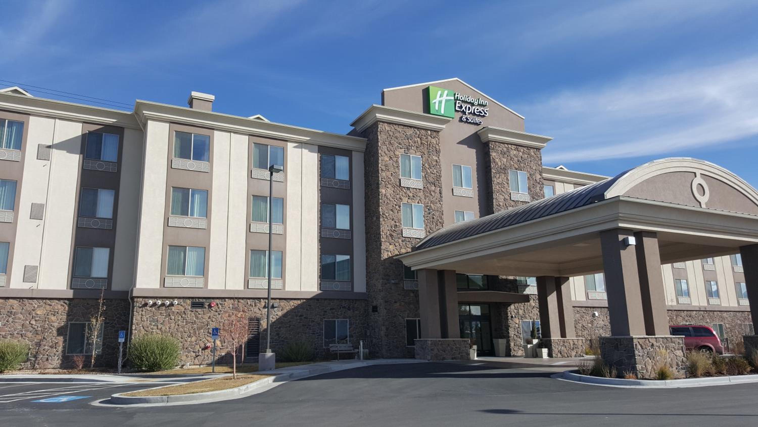 Hotel Holiday Inn Express & Suites Springville-South Provo Area, an IHG Hotel - Image 1
