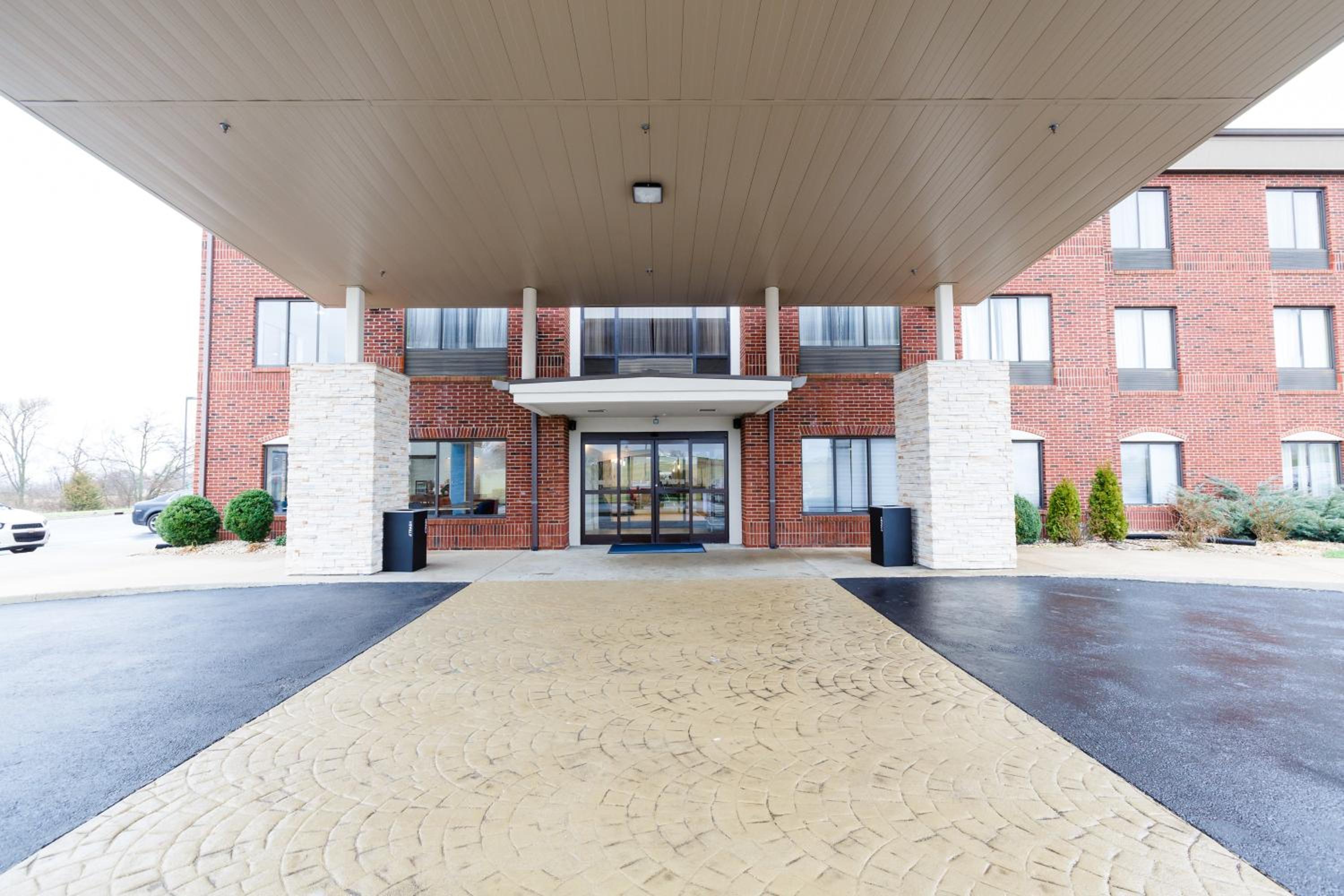 Shelbyville Vacations - Holiday Inn Express Suites Shelbyville, an IHG Hotel - Property Image 25
