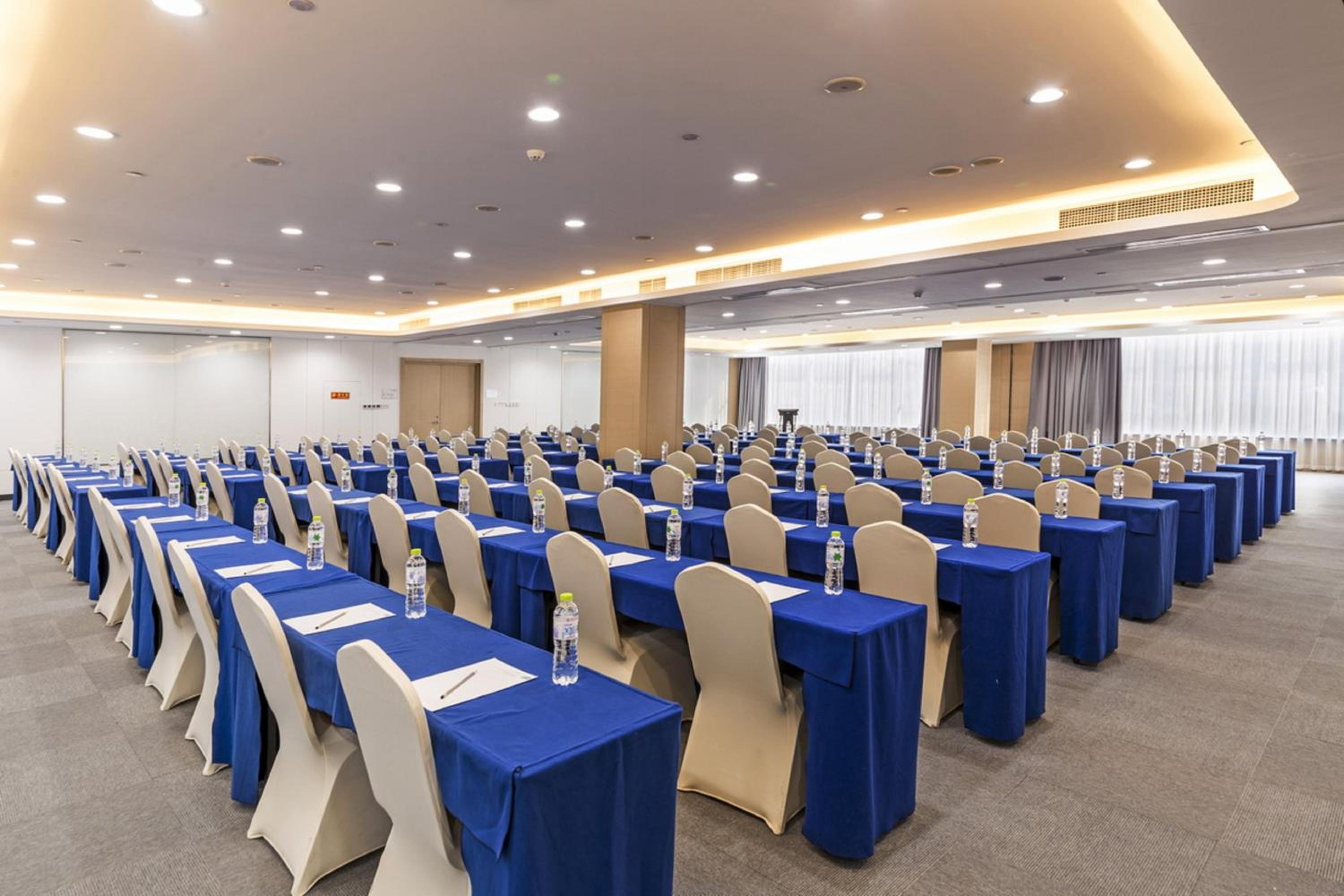 Jinan Vacations - Holiday Inn Express Jinan High-Tech Zone, an IHG Hotel - Property Image 10