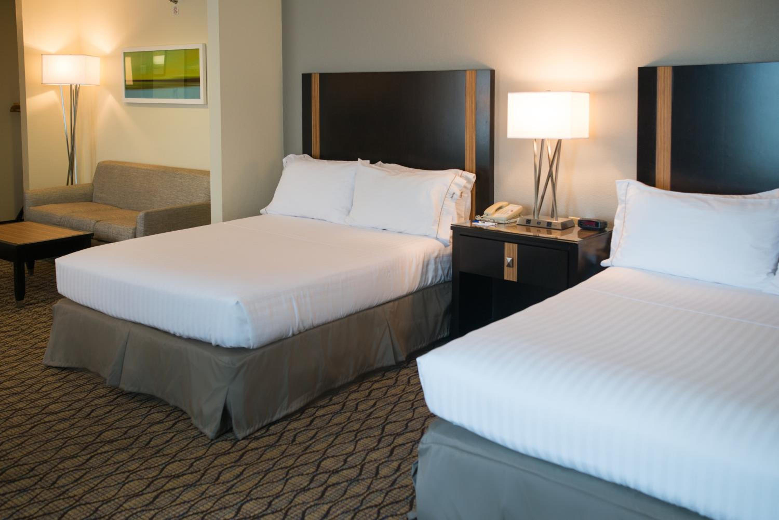 Holiday Inn Express Hotel  Suites Chanhassen, an IHG Hotel - Property Image 50