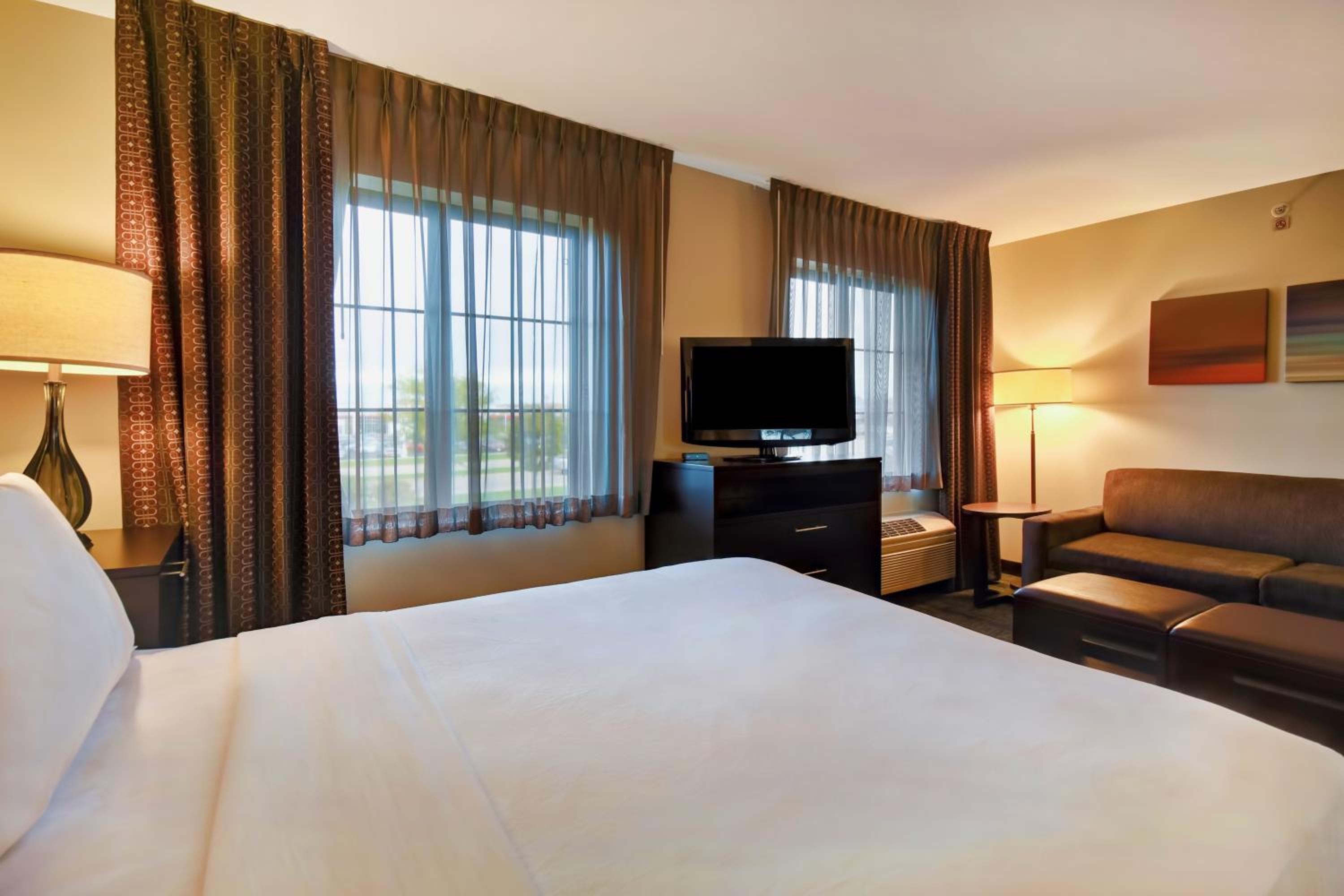 New York City Vacations - Staybridge Suites Madison - East, an IHG Hotel - Property Image 1
