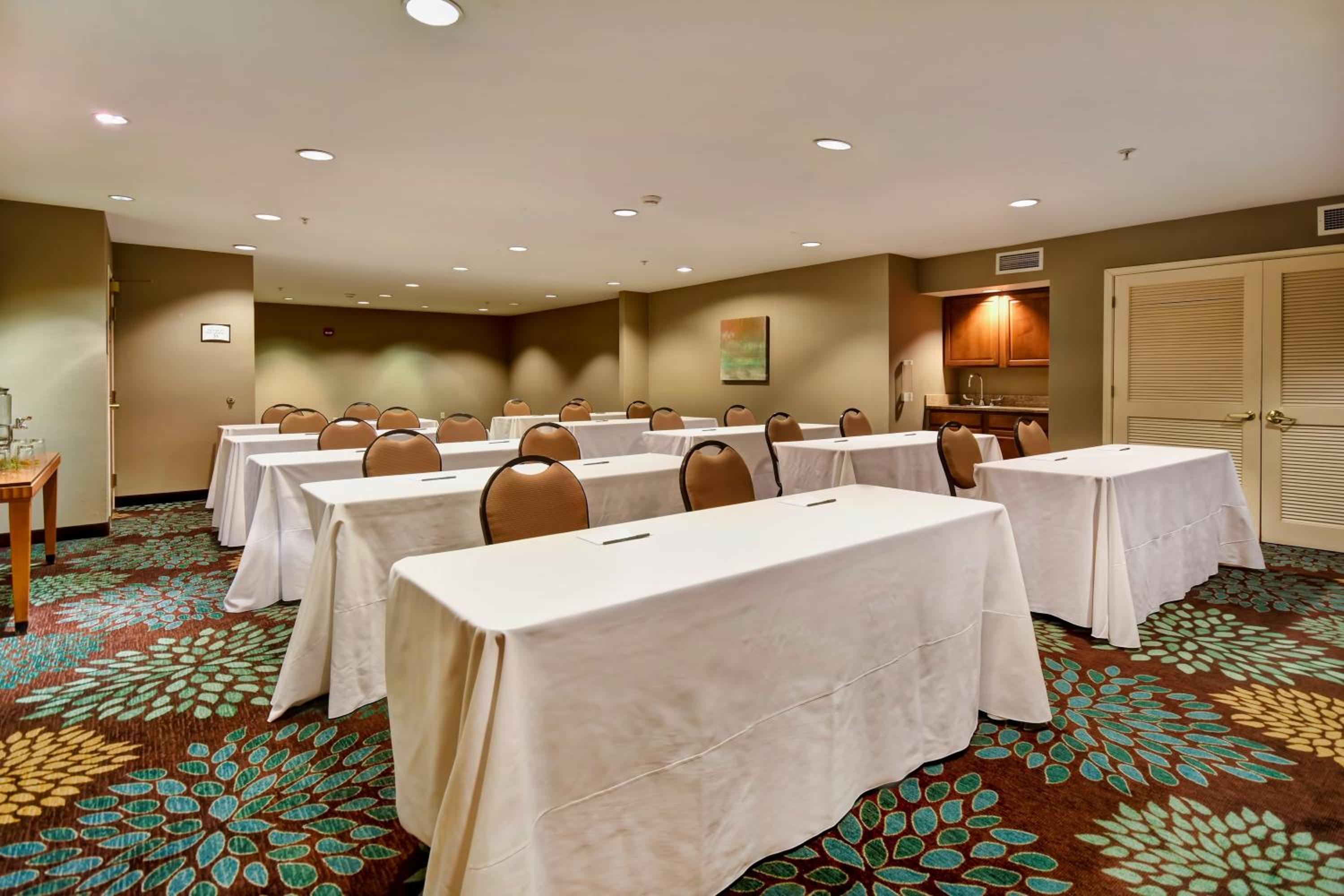New York City Vacations - Staybridge Suites Madison - East, an IHG Hotel - Property Image 3