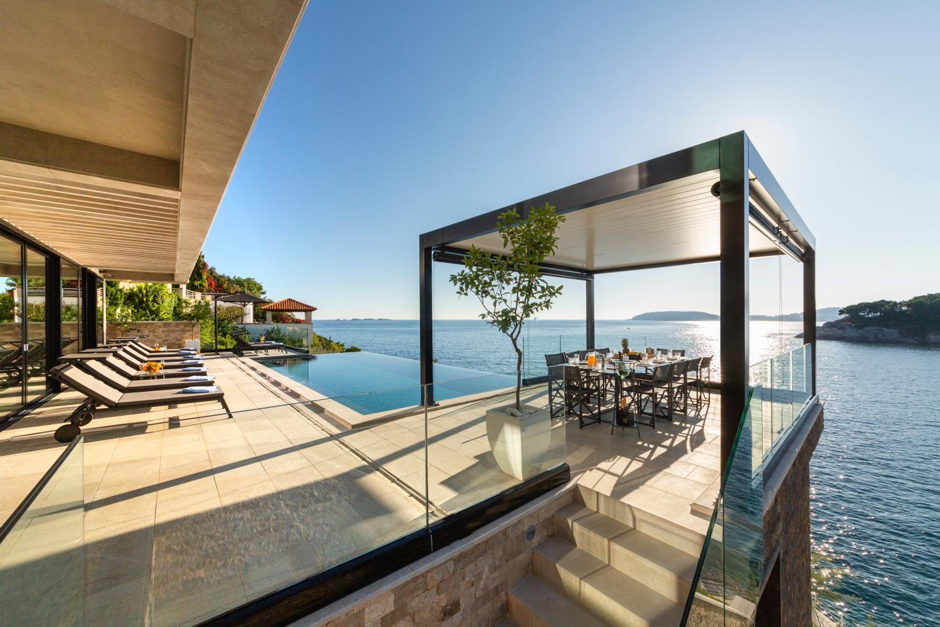 Villa Amelie - Private Seaside Haven