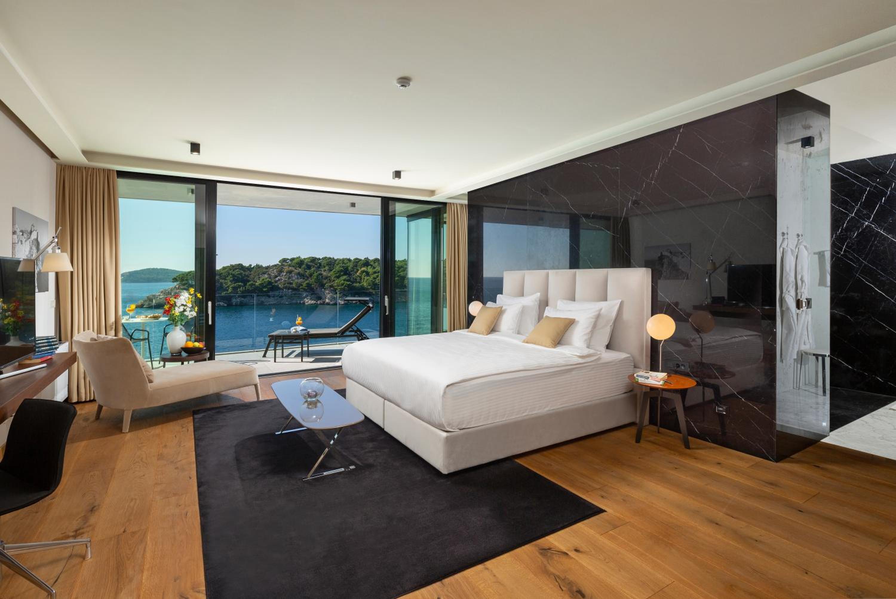Villa Amelie - Private Seaside Haven