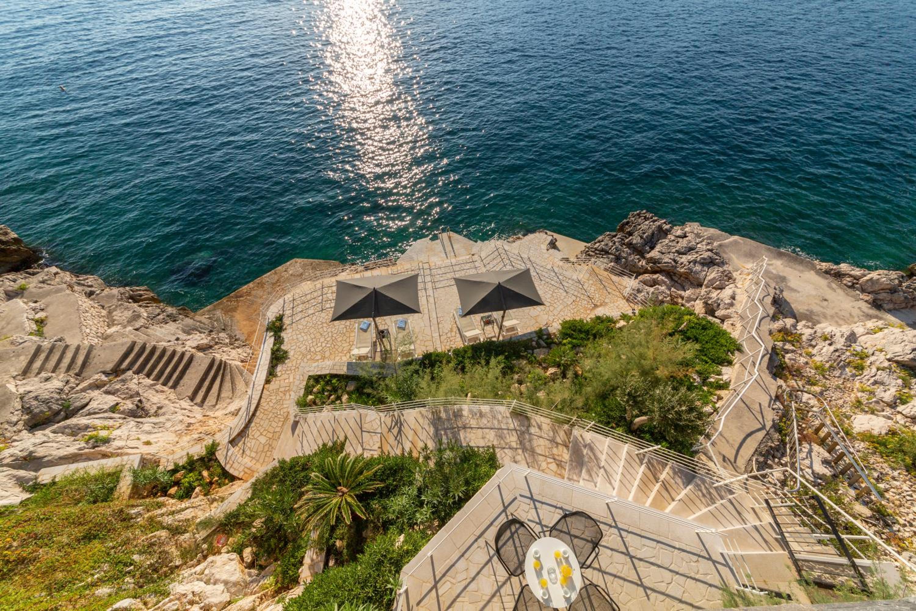 Villa Amelie - Private Seaside Haven