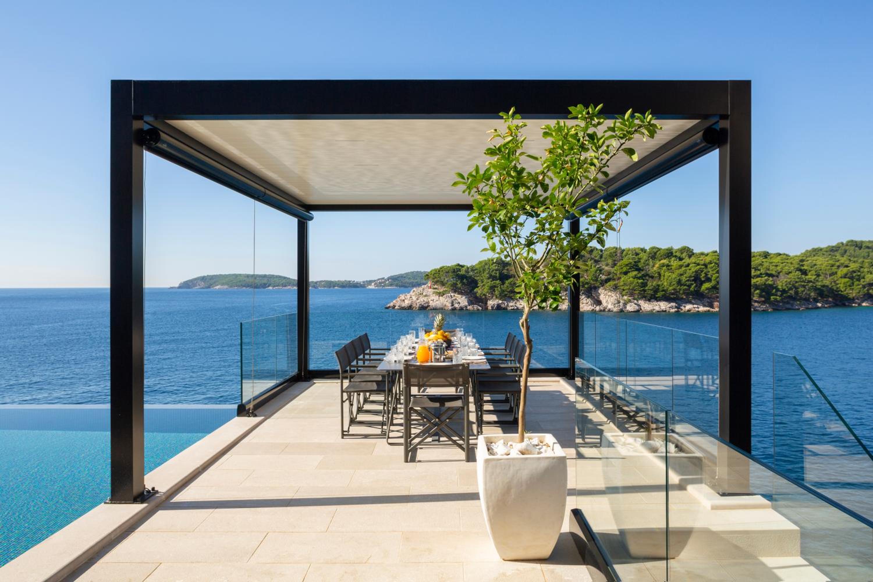 Villa Amelie - Private Seaside Haven