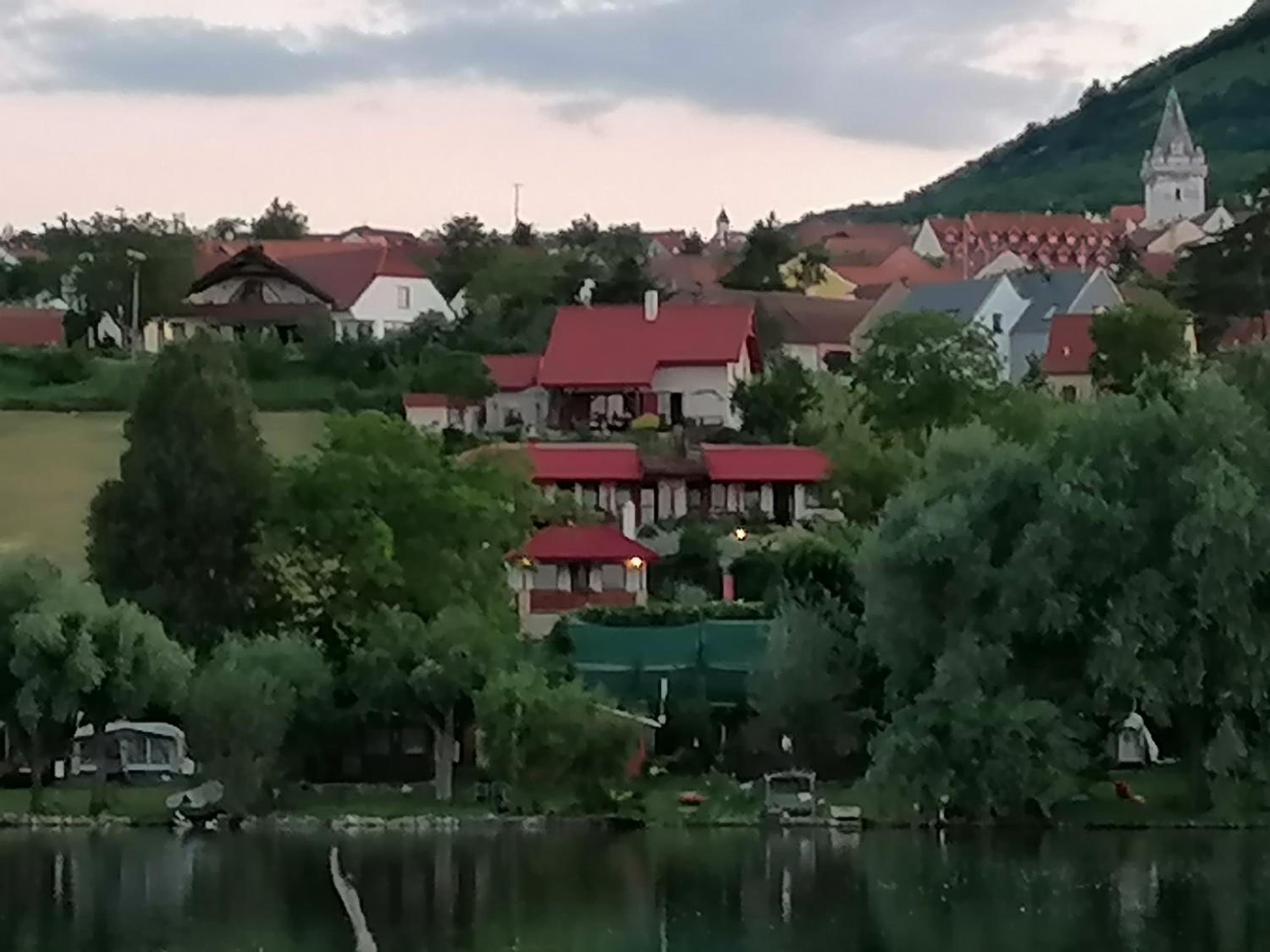 Penzion Nad jezerem