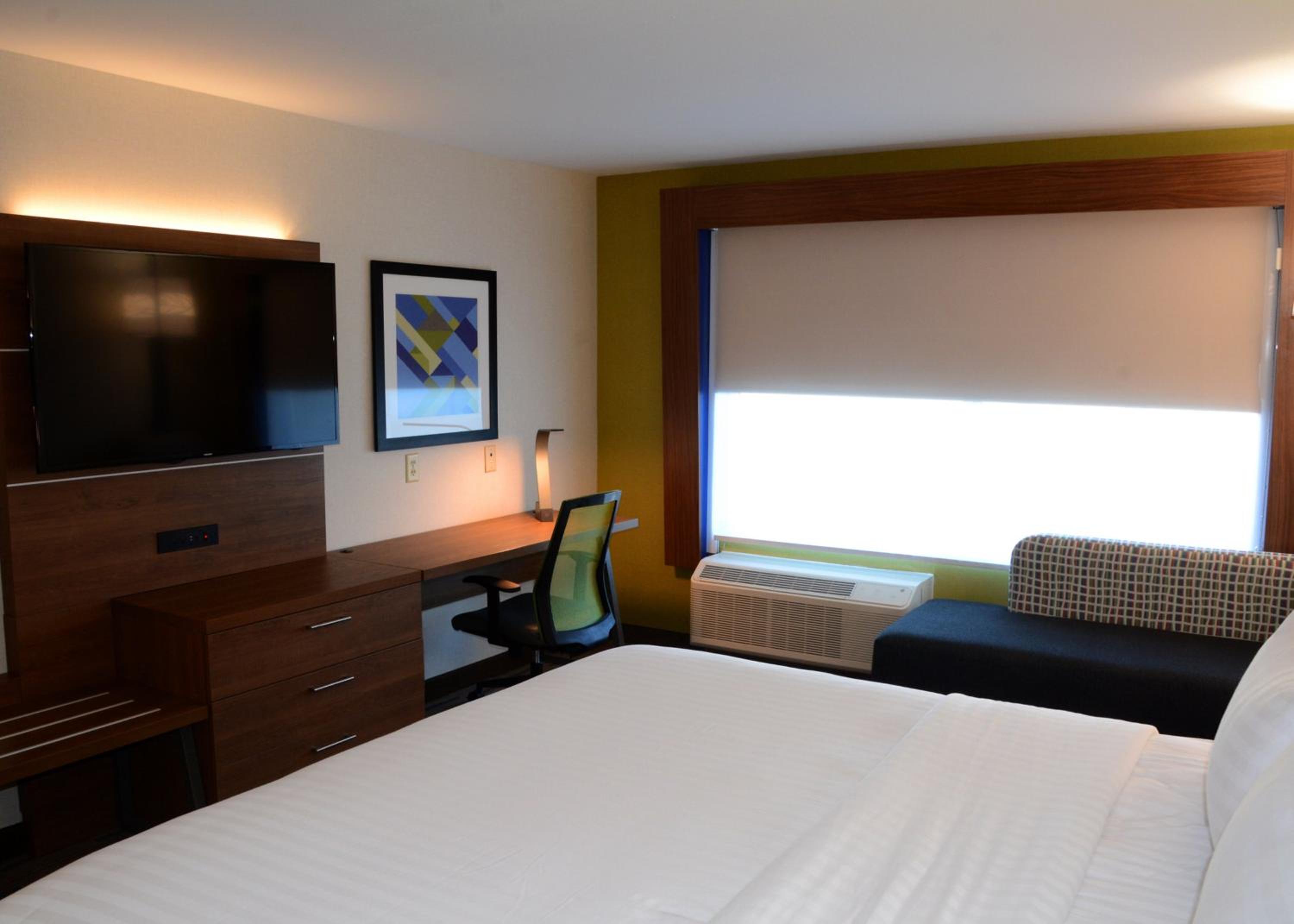 Holiday Inn Express  Suites - Pittsburgh - Monroeville, an IHG Hotel - Property Image 26