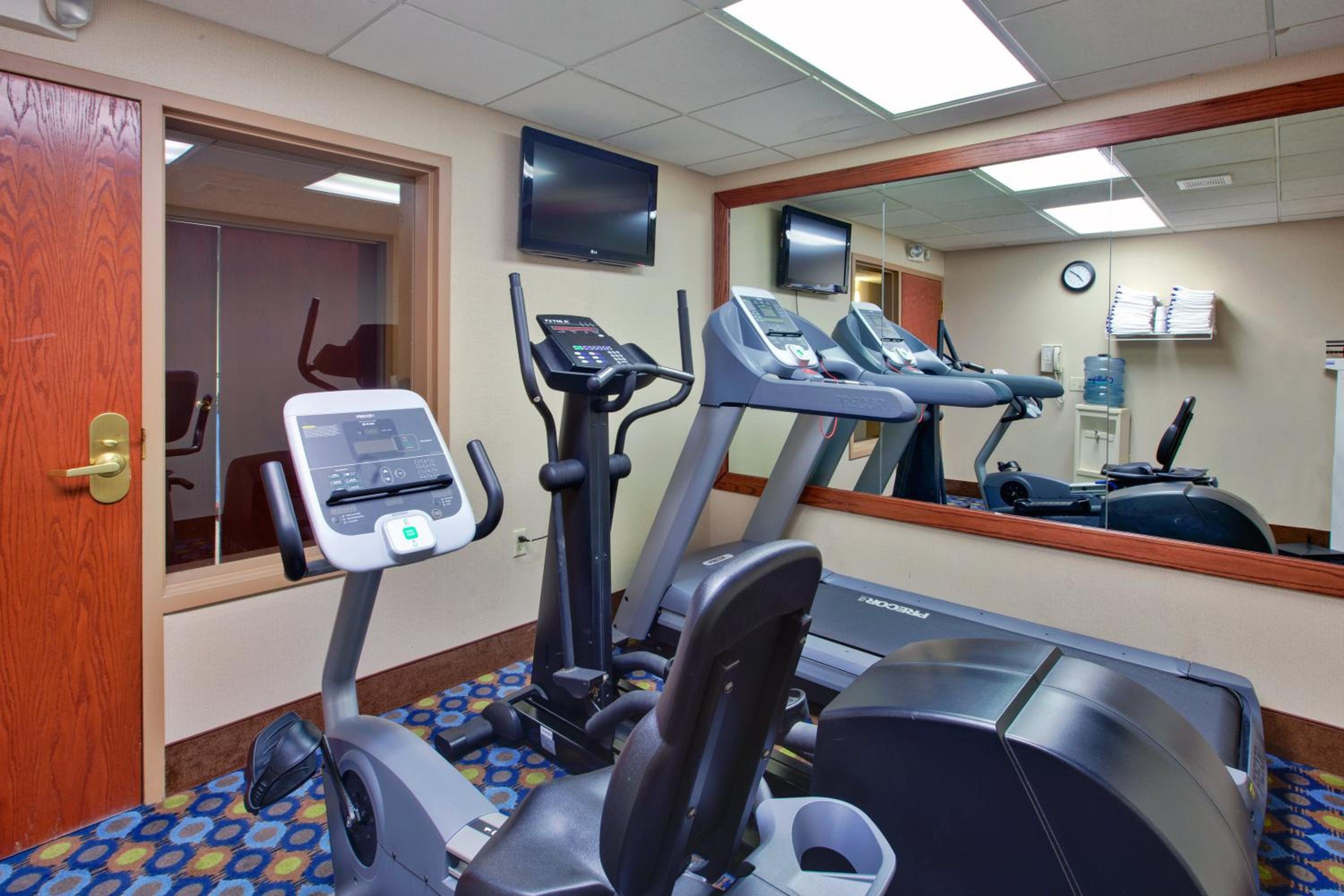 Sault Ste Marie Vacations - Holiday Inn Express Sault Ste Marie, an IHG Hotel - Property Image 4