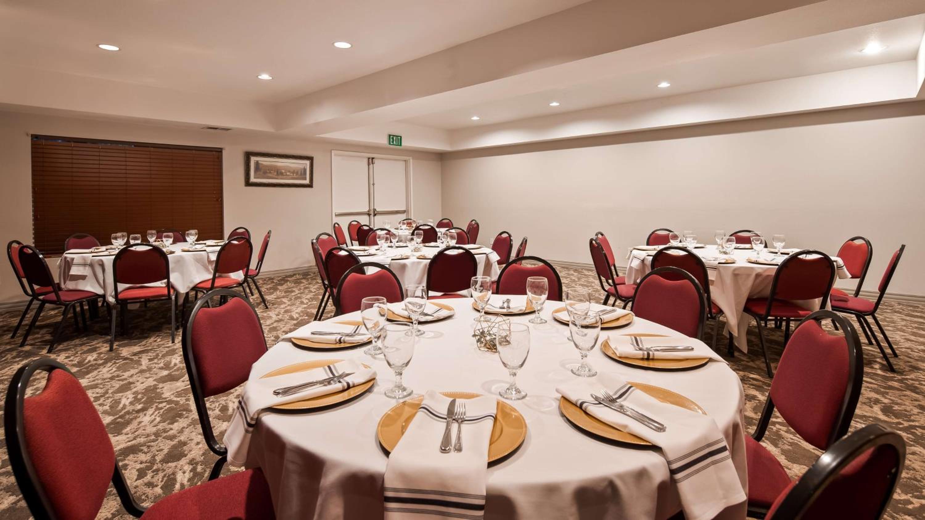 Best Western Plus Villa Del Lago Inn Patterson - Property Image 29