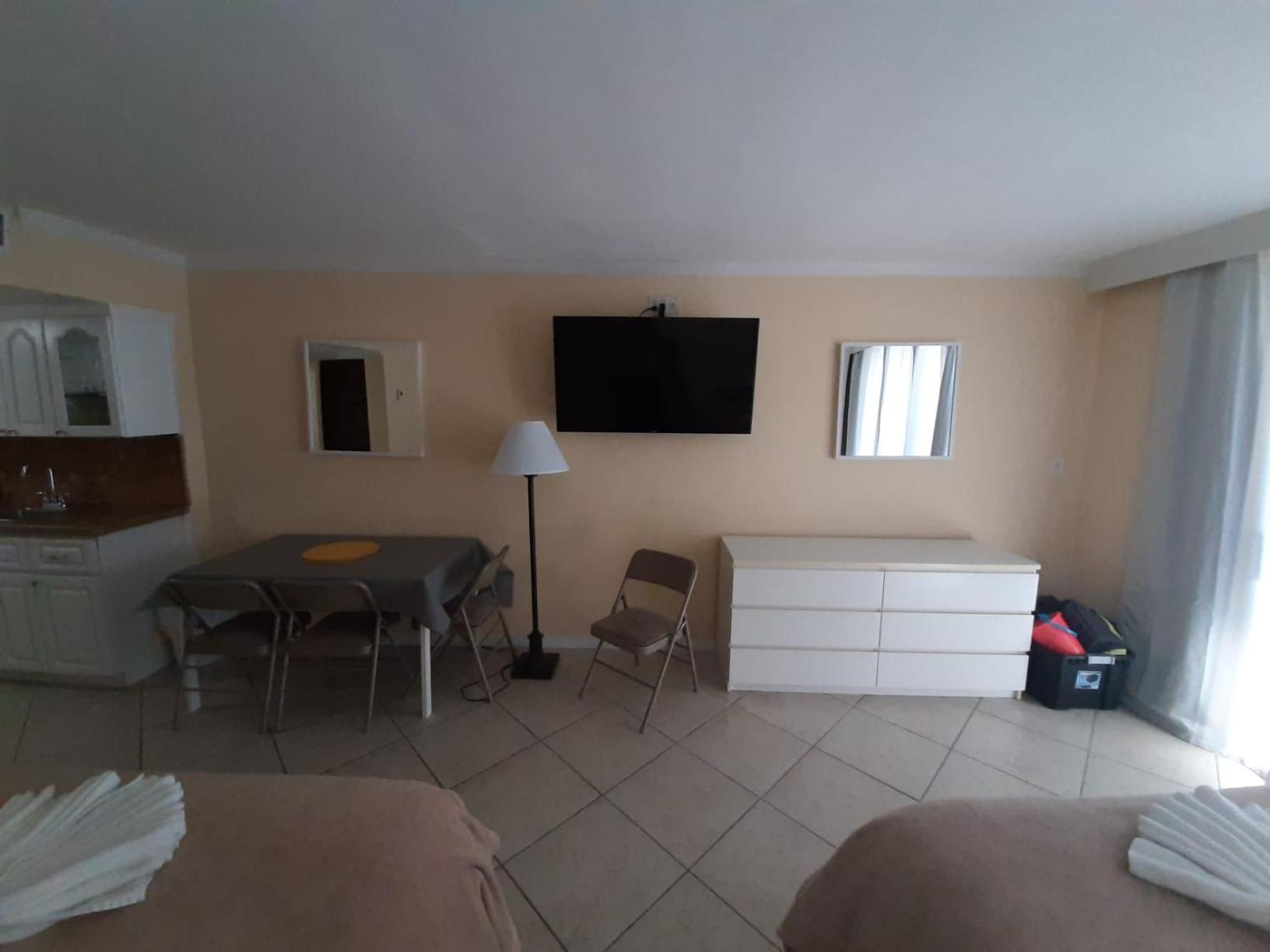 Top floor oceanfront Miami Direct Access to the beach