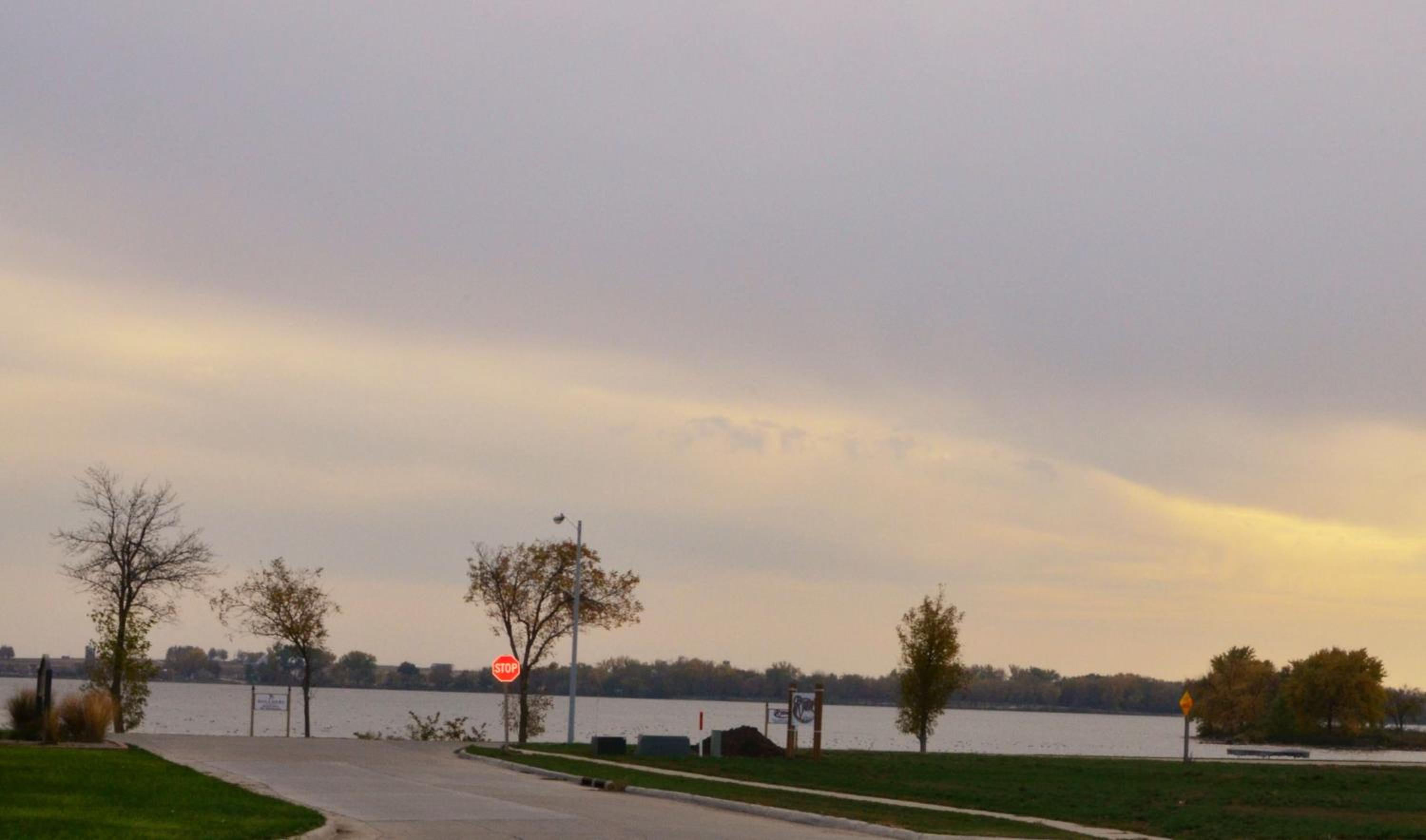 Cobblestone Inn & Suites - Lake View