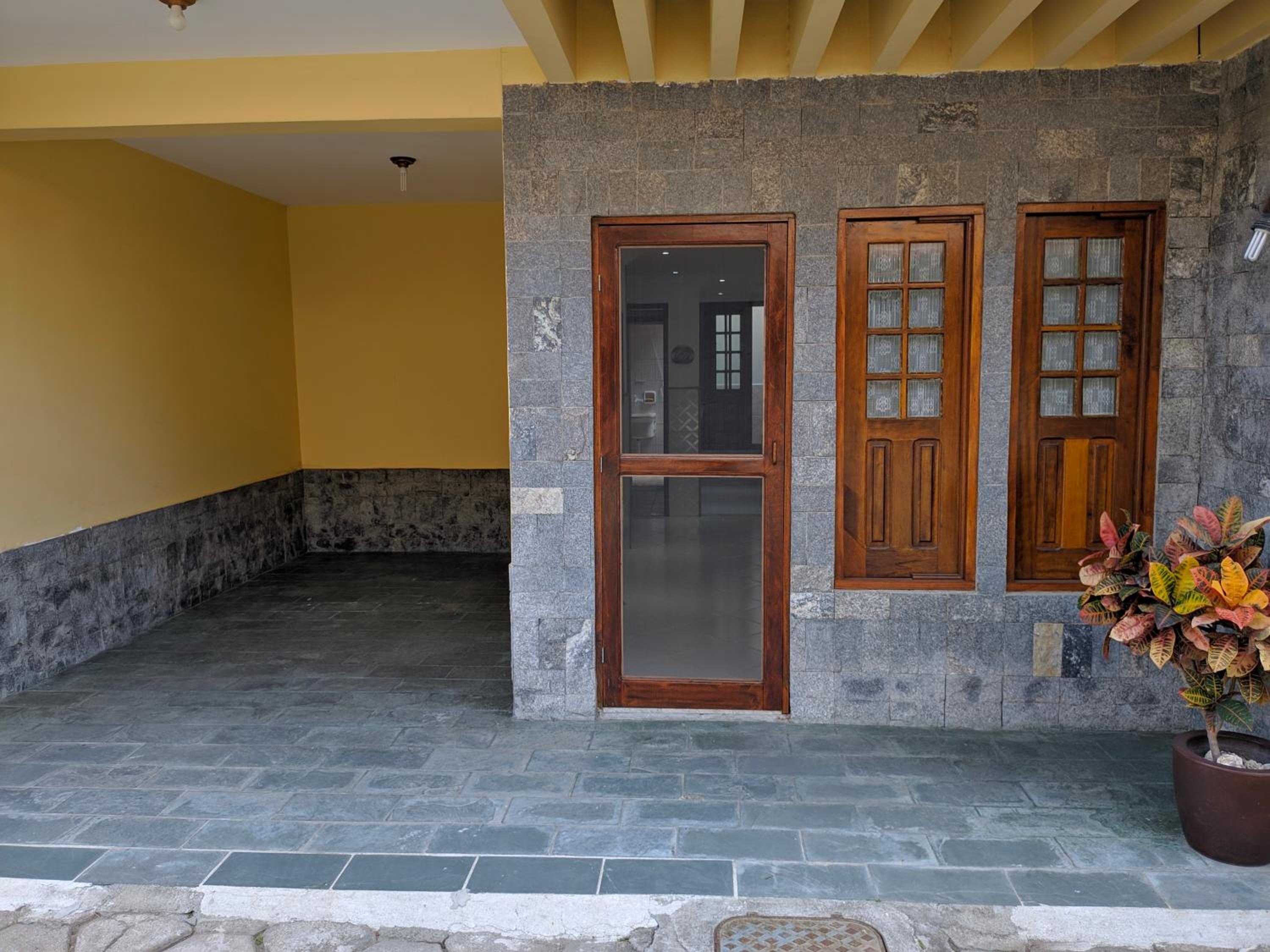 Casa em Cabo Frio - Praia do Peró